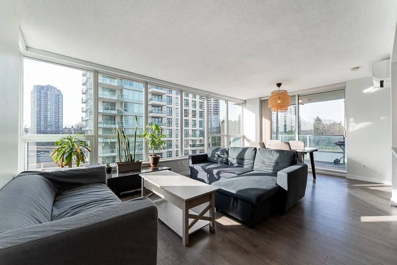 2232 Douglas Road #905