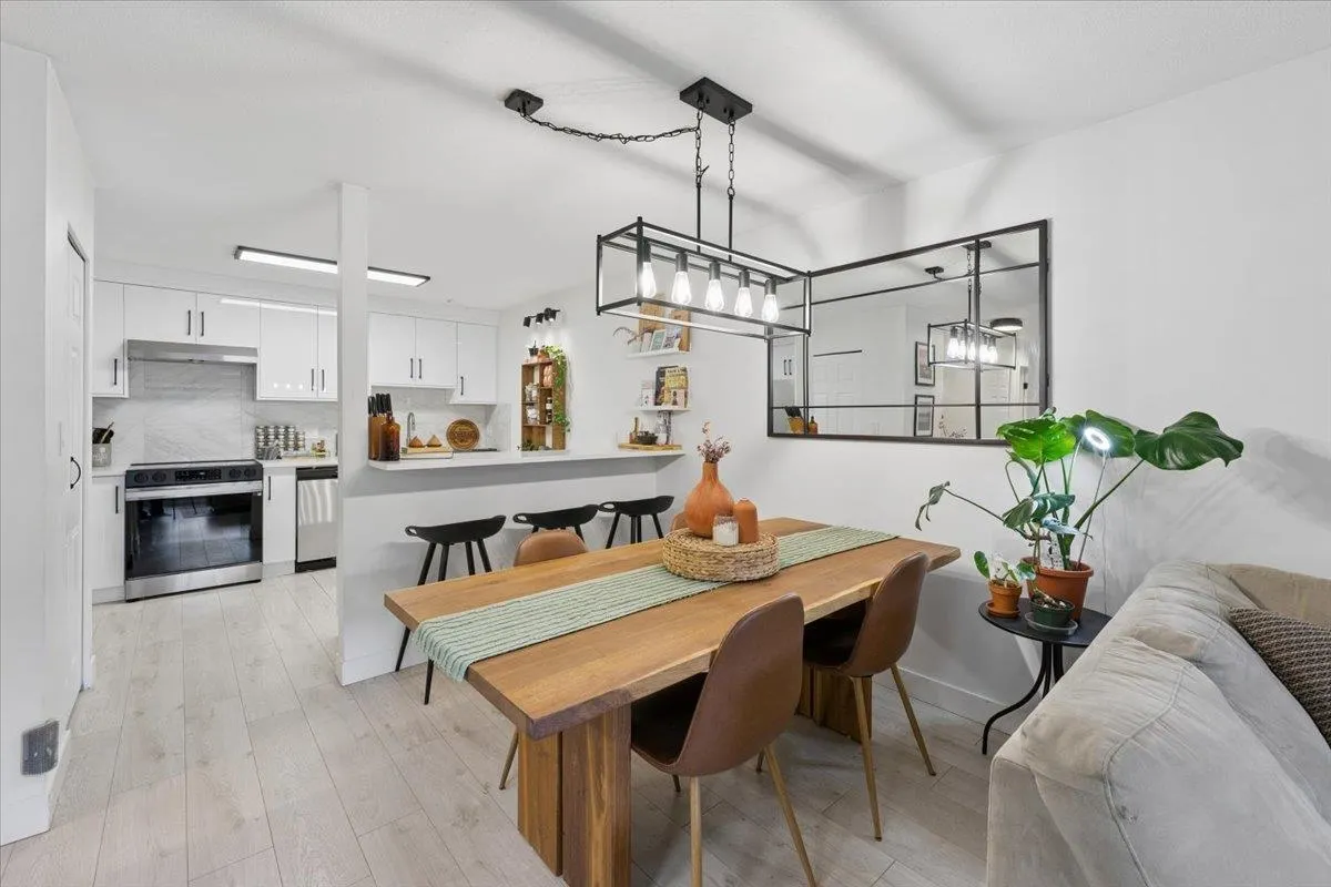 3 Rialto Court #121