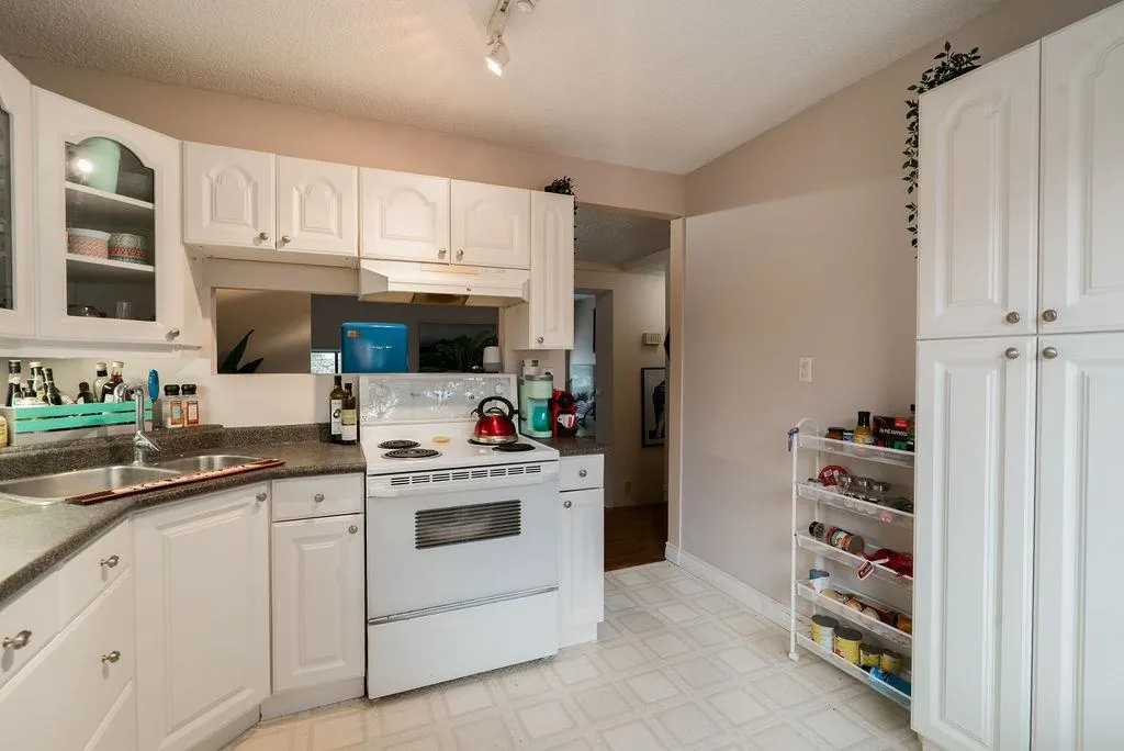 2990 Mariner Way #2