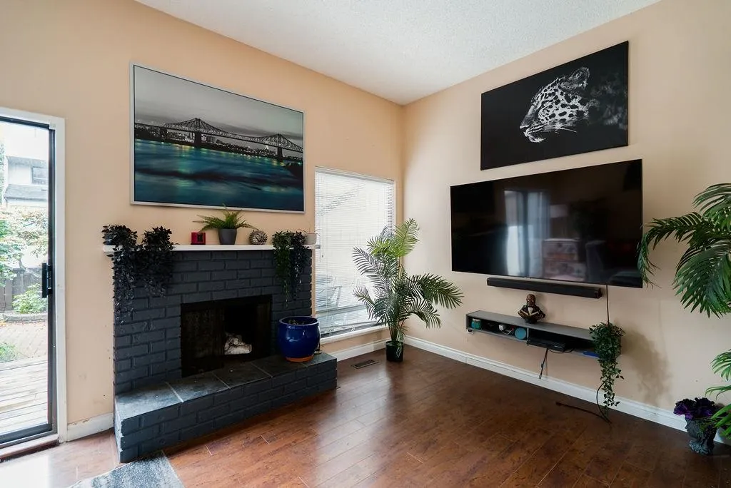 2990 Mariner Way #2