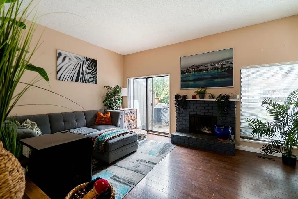 2990 Mariner Way #2