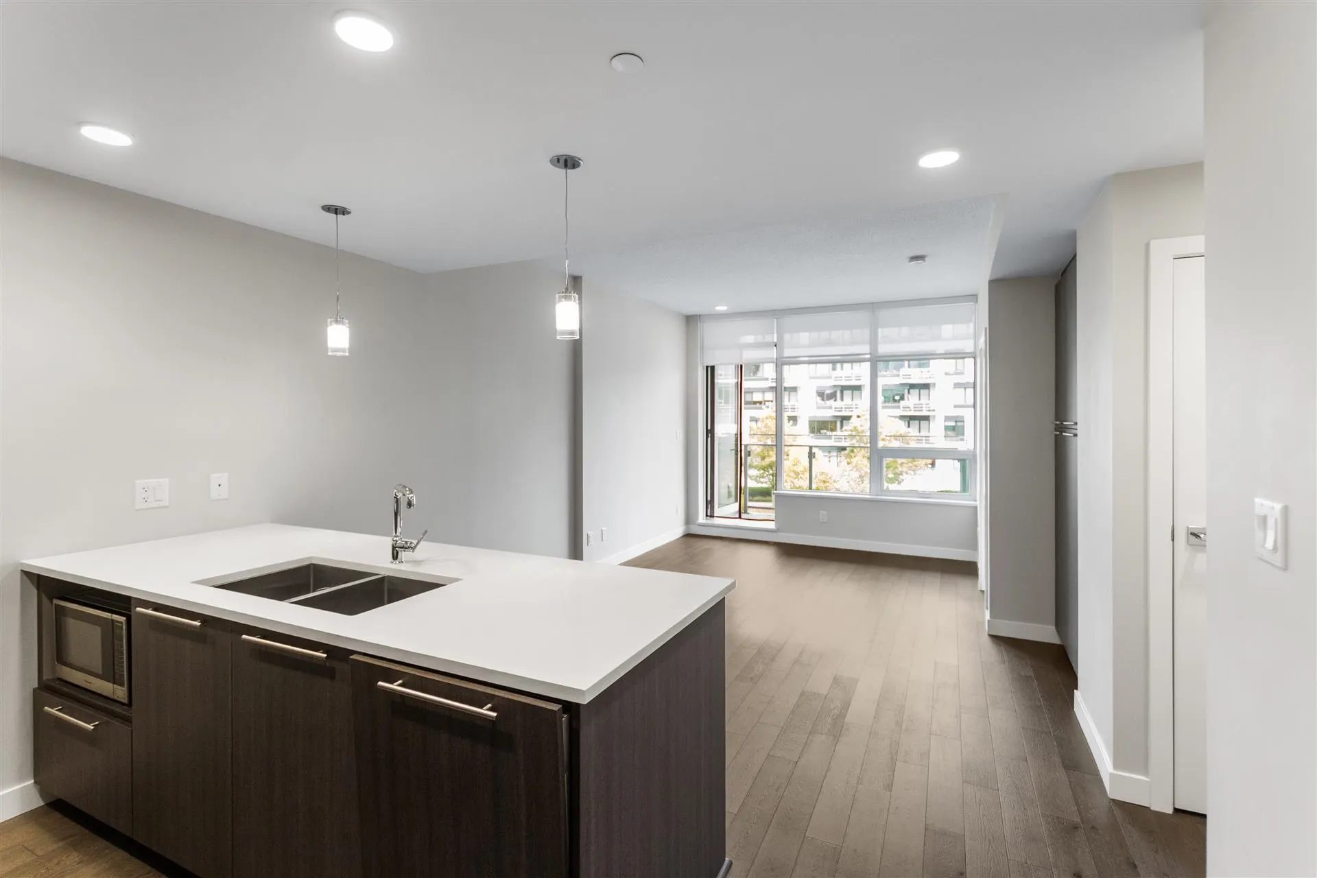 4963 Cambie Street #305