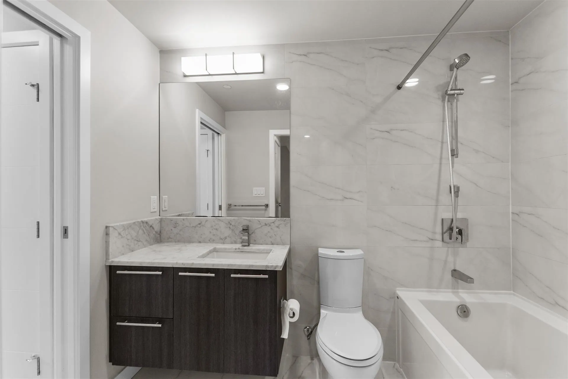 4963 Cambie Street #305