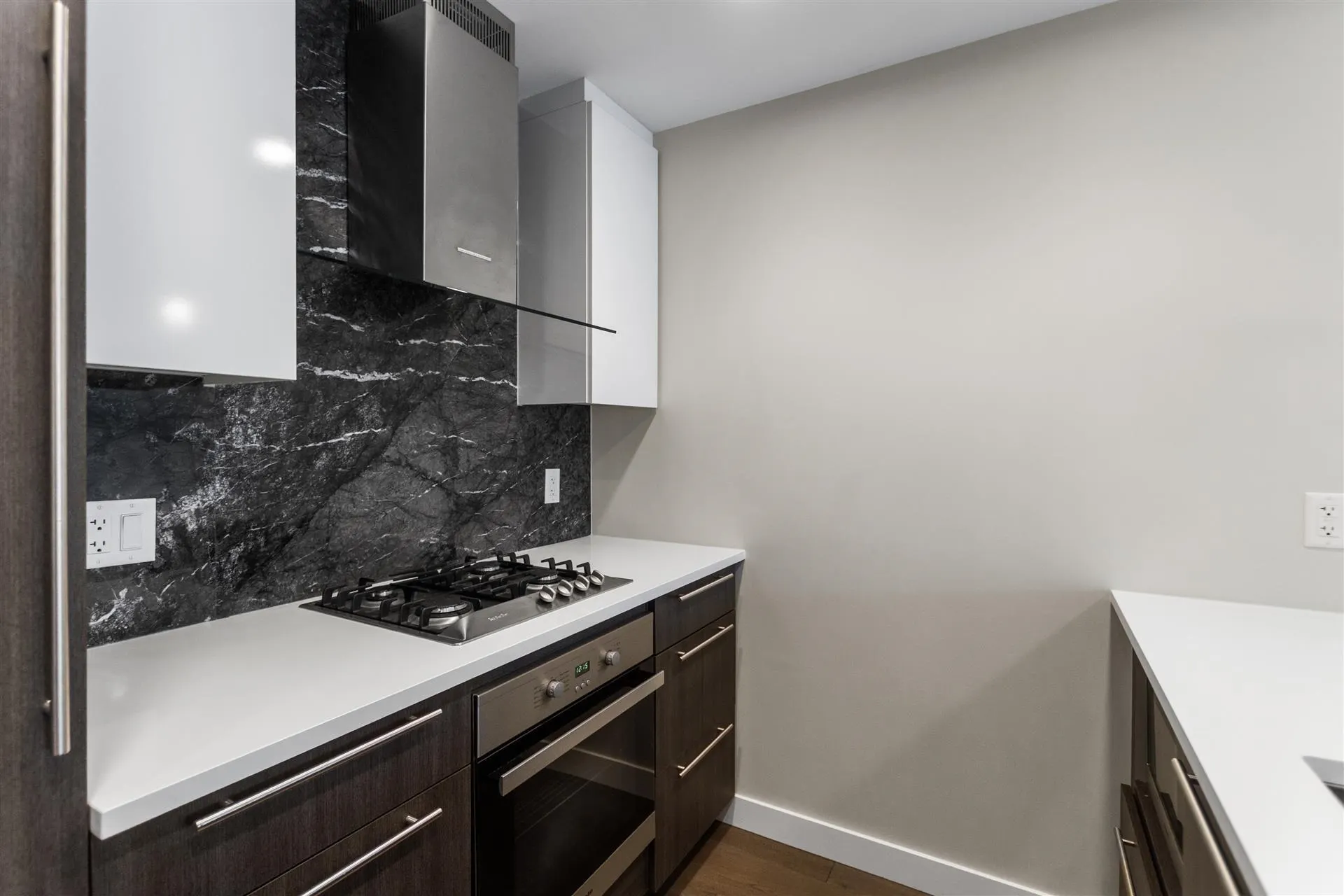 4963 Cambie Street #305