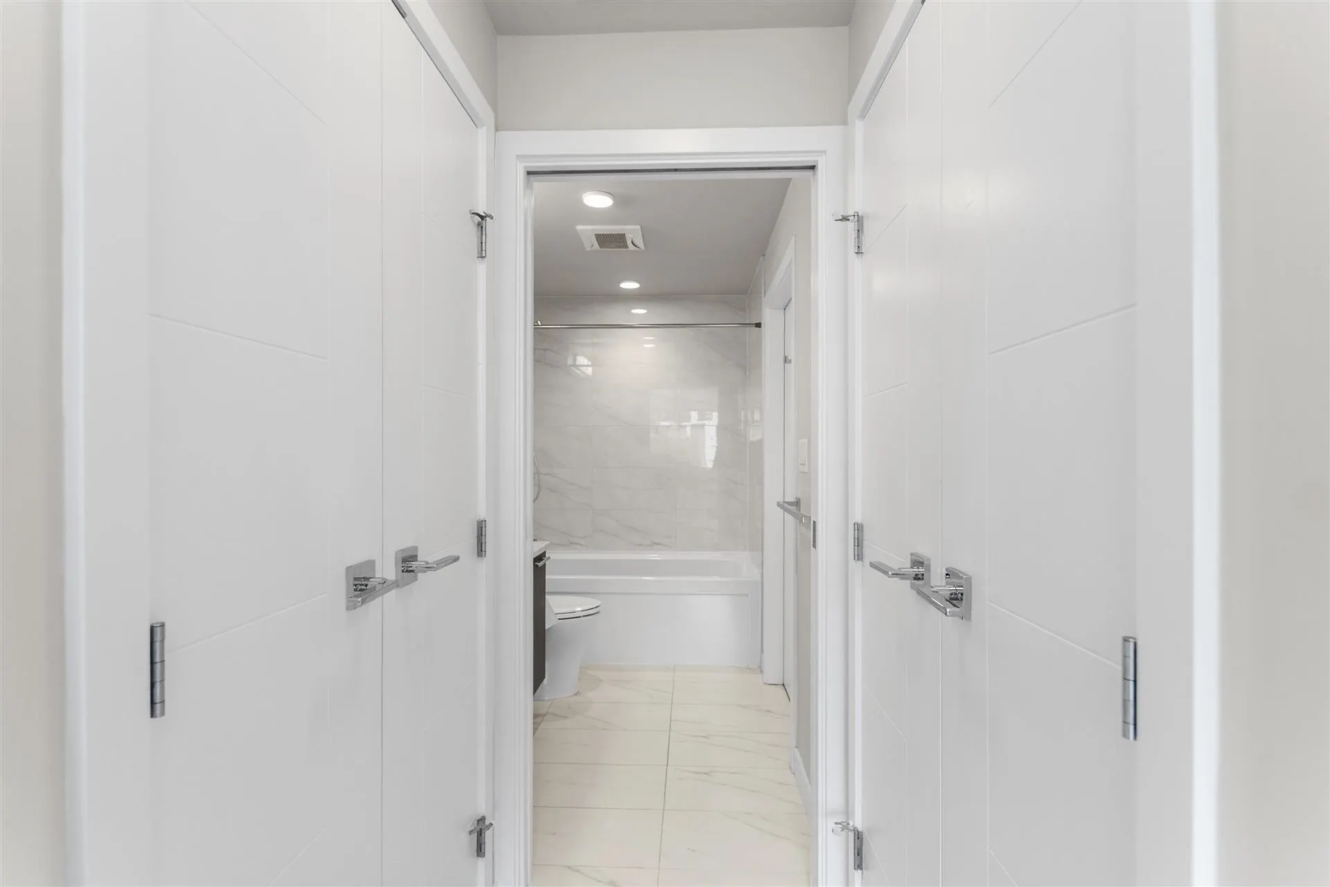 4963 Cambie Street #305
