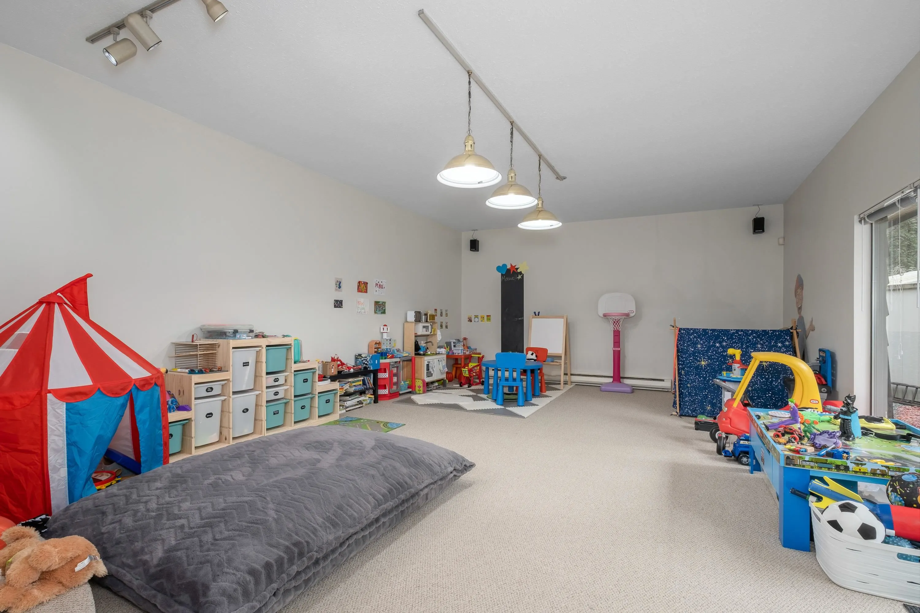 12795 Fern Crescent