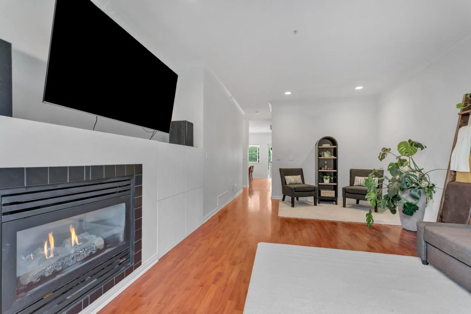 1055 Riverwood Gate #142