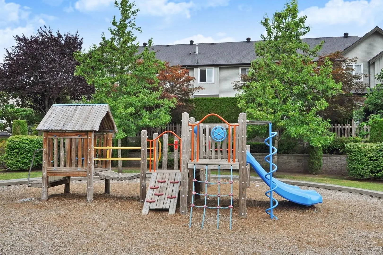 1055 Riverwood Gate #142