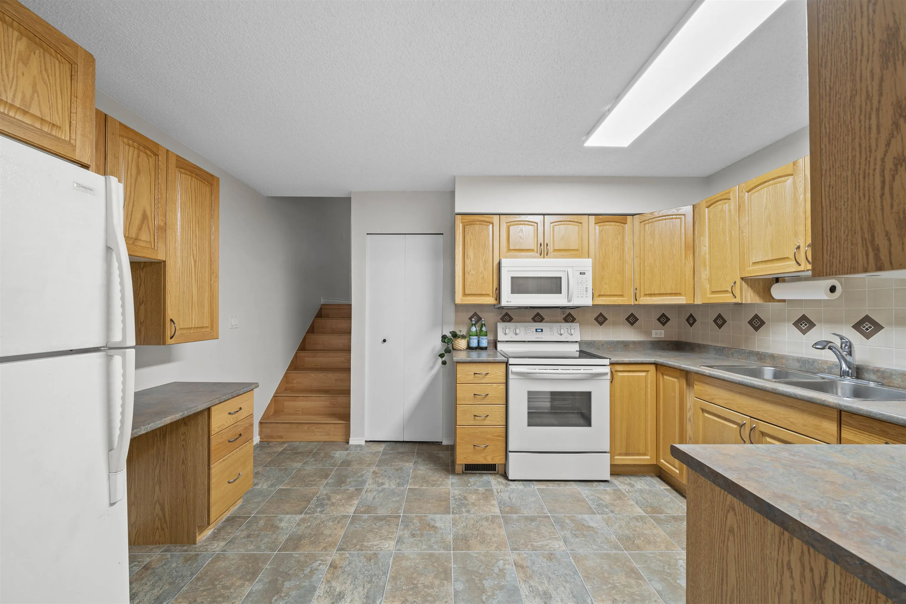 231 Balmoral Place