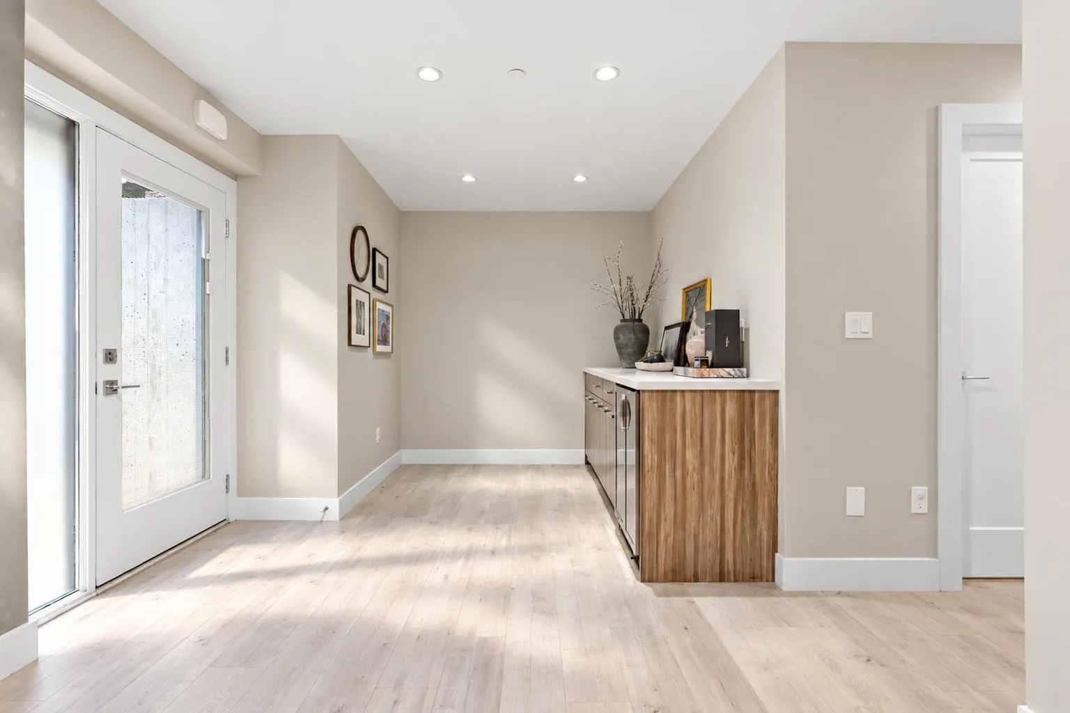 233 W 5th Street #2