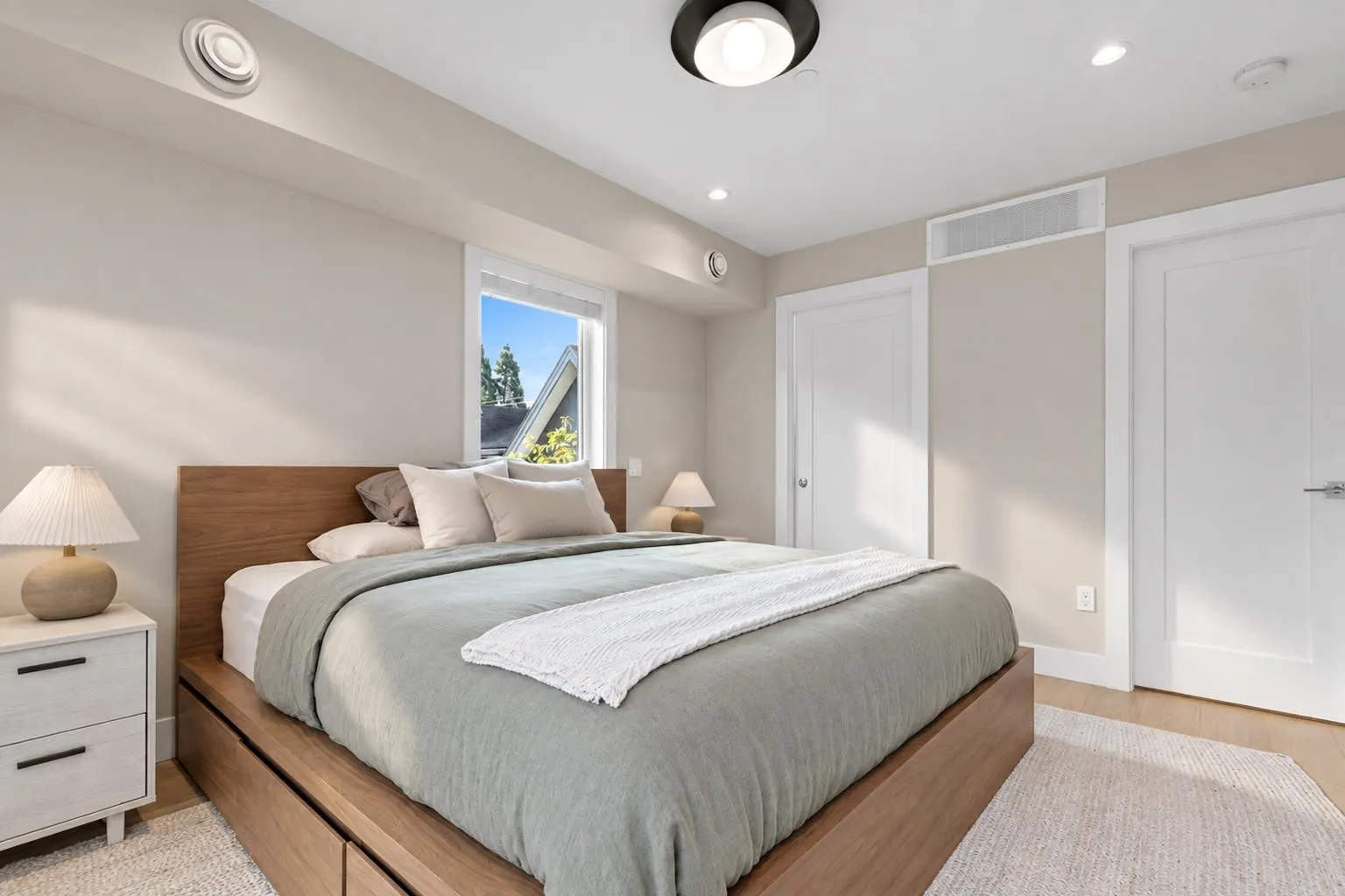 233 W 5th Street #2