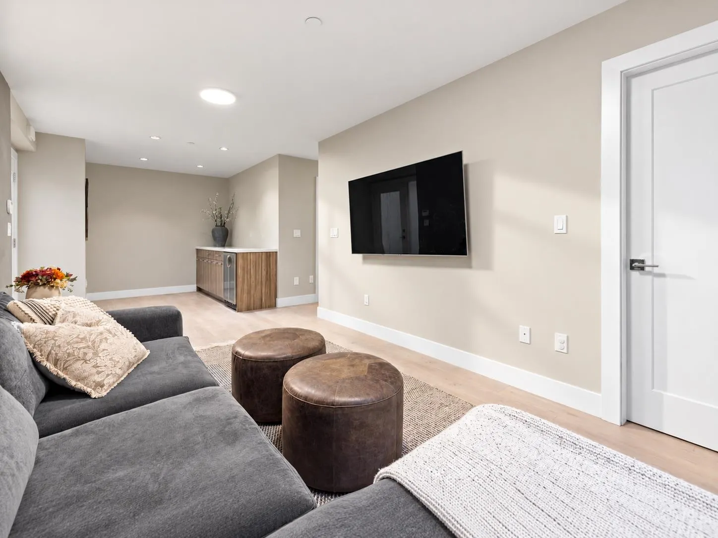 233 W 5th Street #2