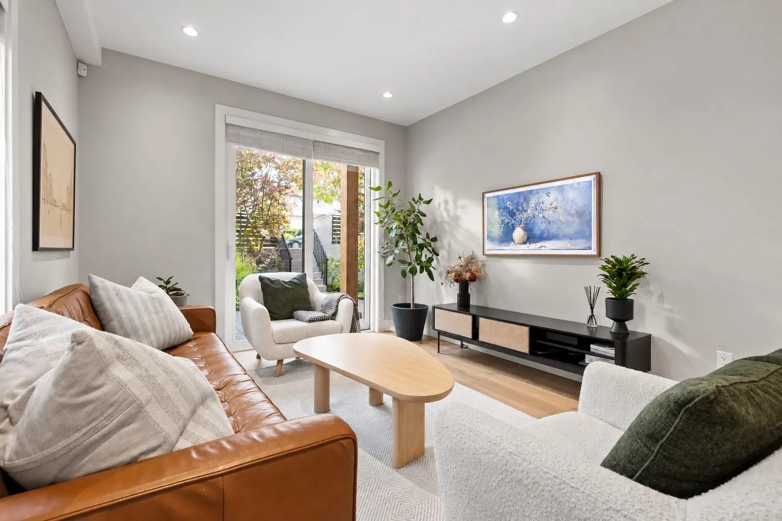 233 W 5th Street #2