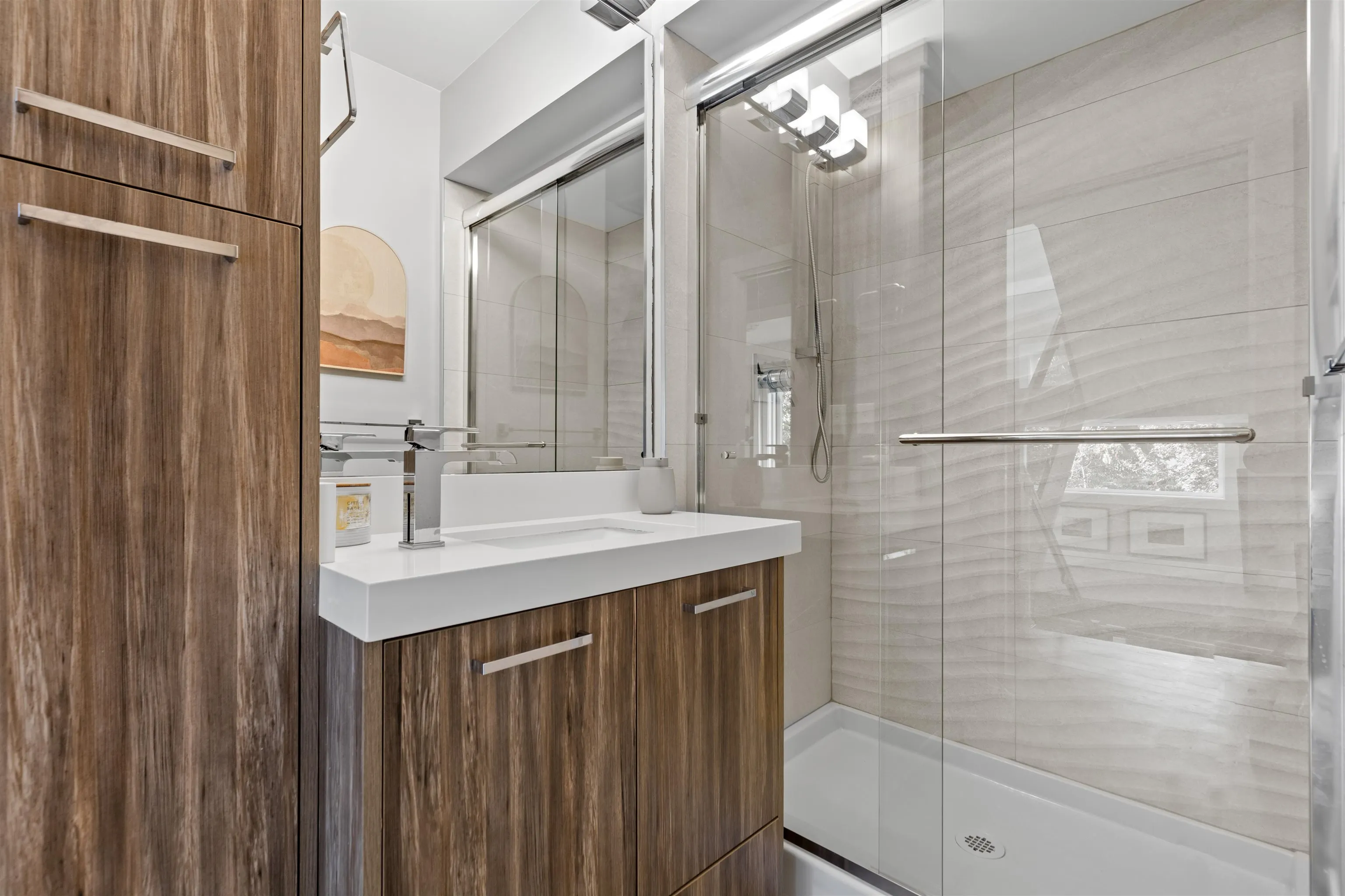 233 W 5th Street #2