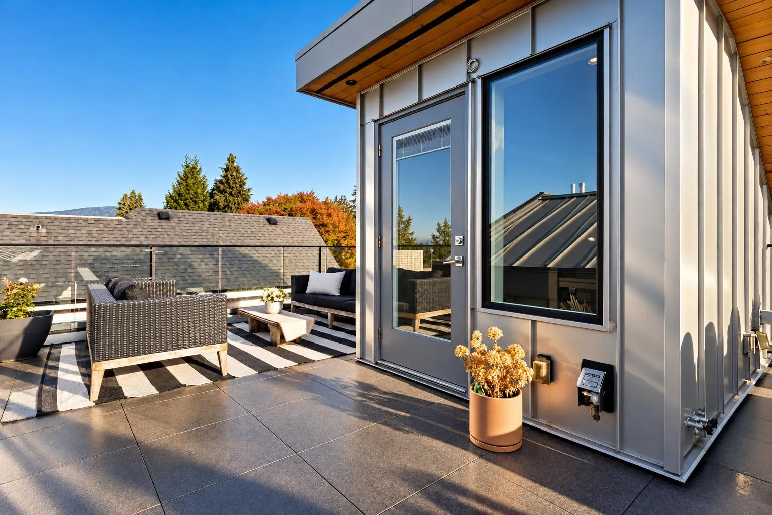 233 W 5th Street #2