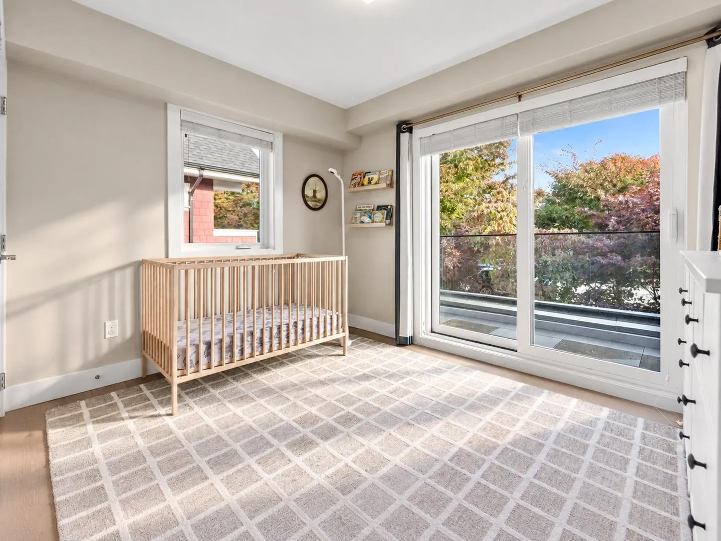 233 W 5th Street #2