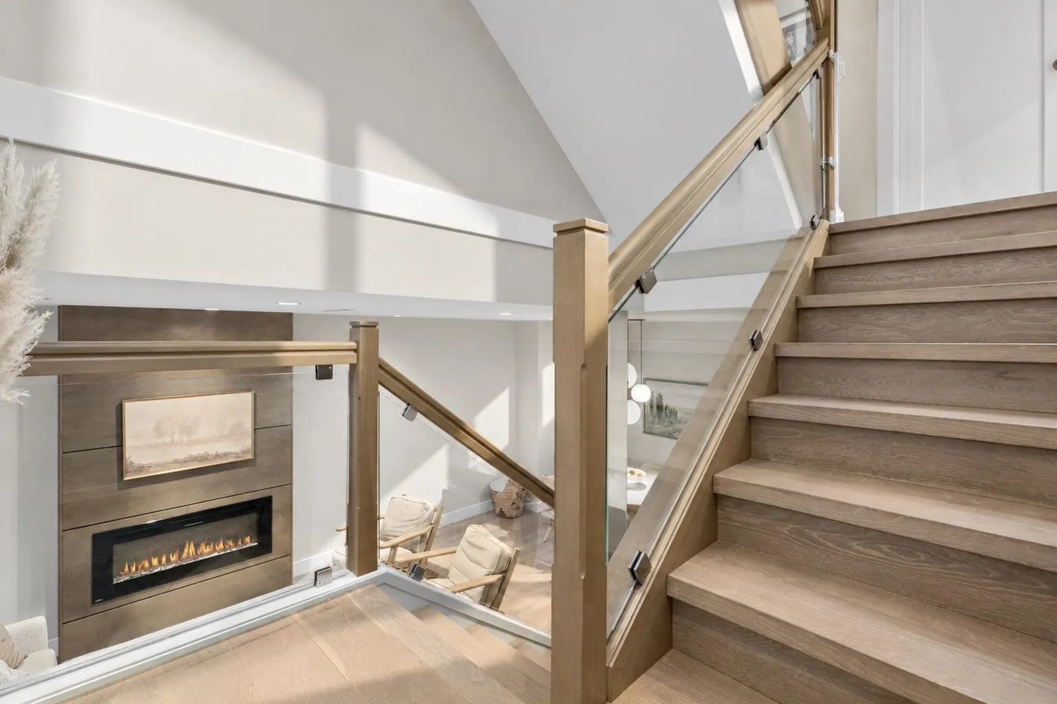 233 W 5th Street #2