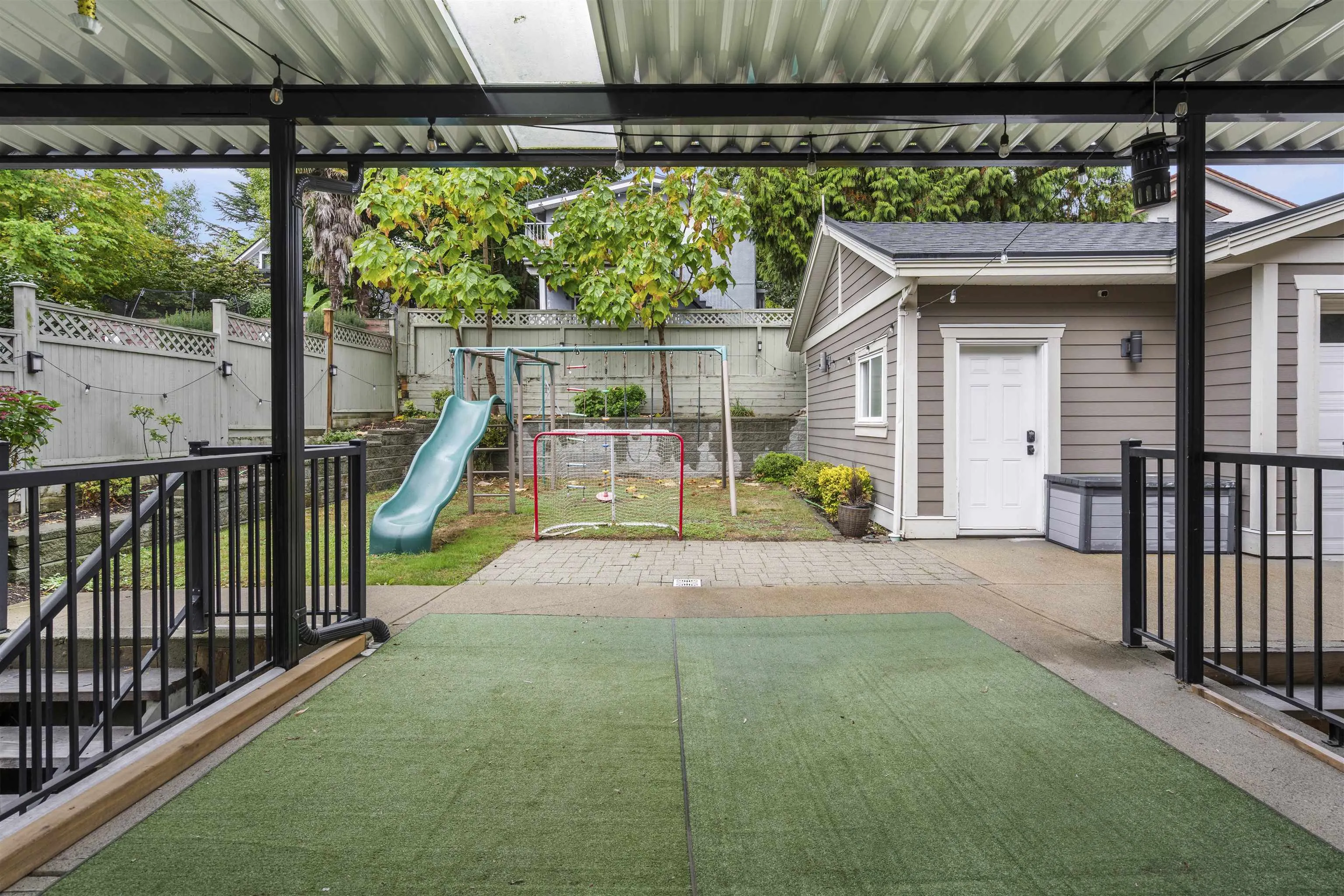 1415 Nanaimo Street