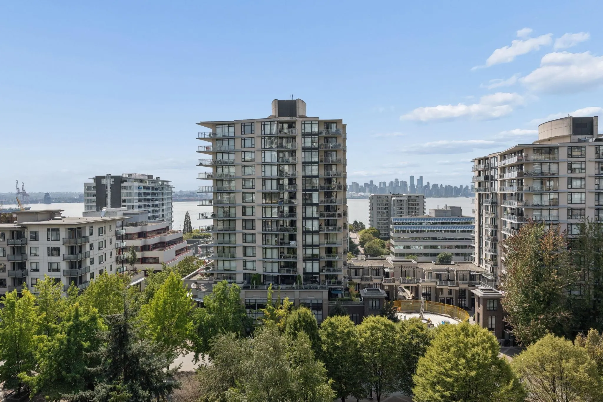 151 W 2nd Street #903