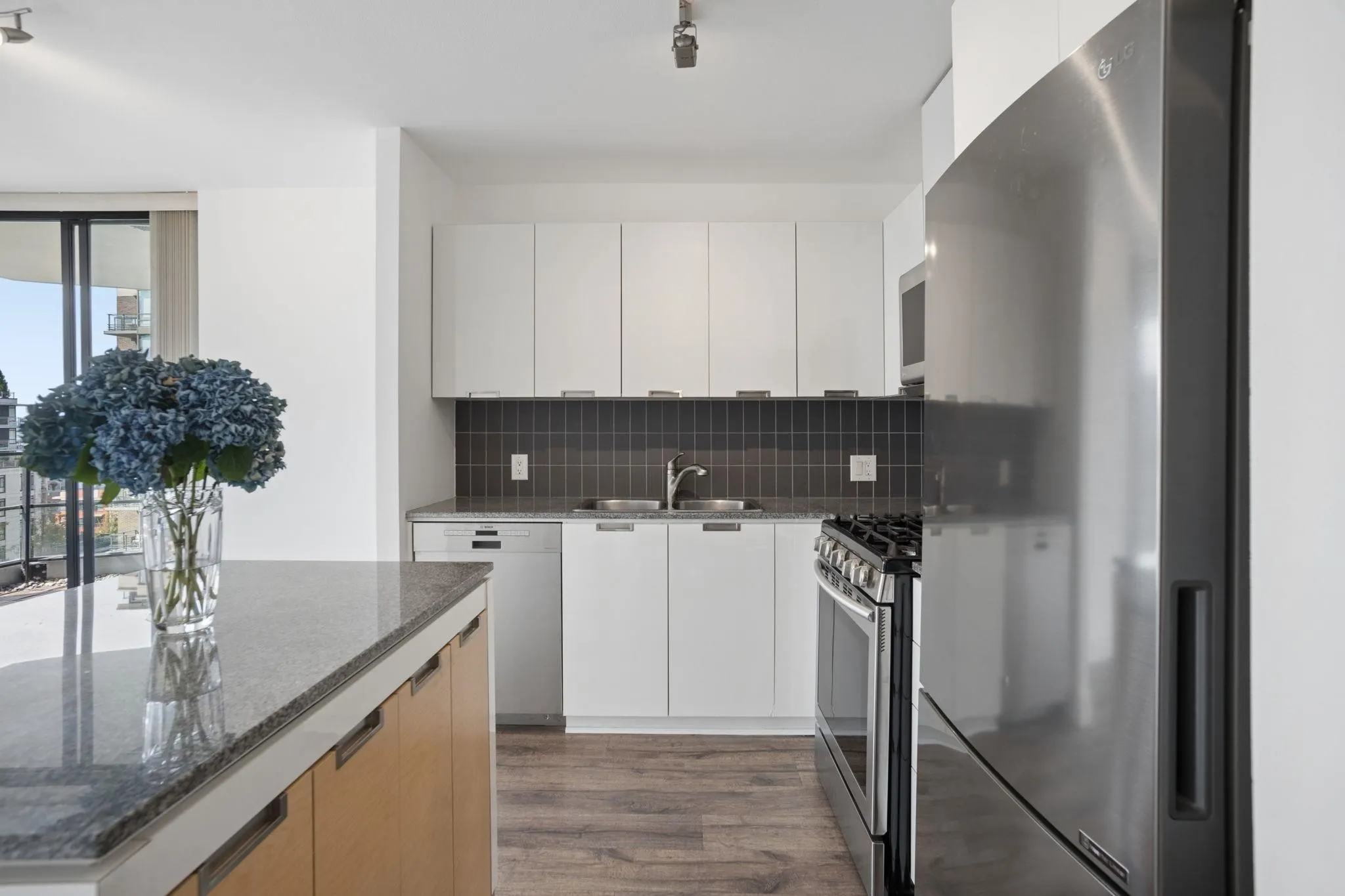 151 W 2nd Street #903