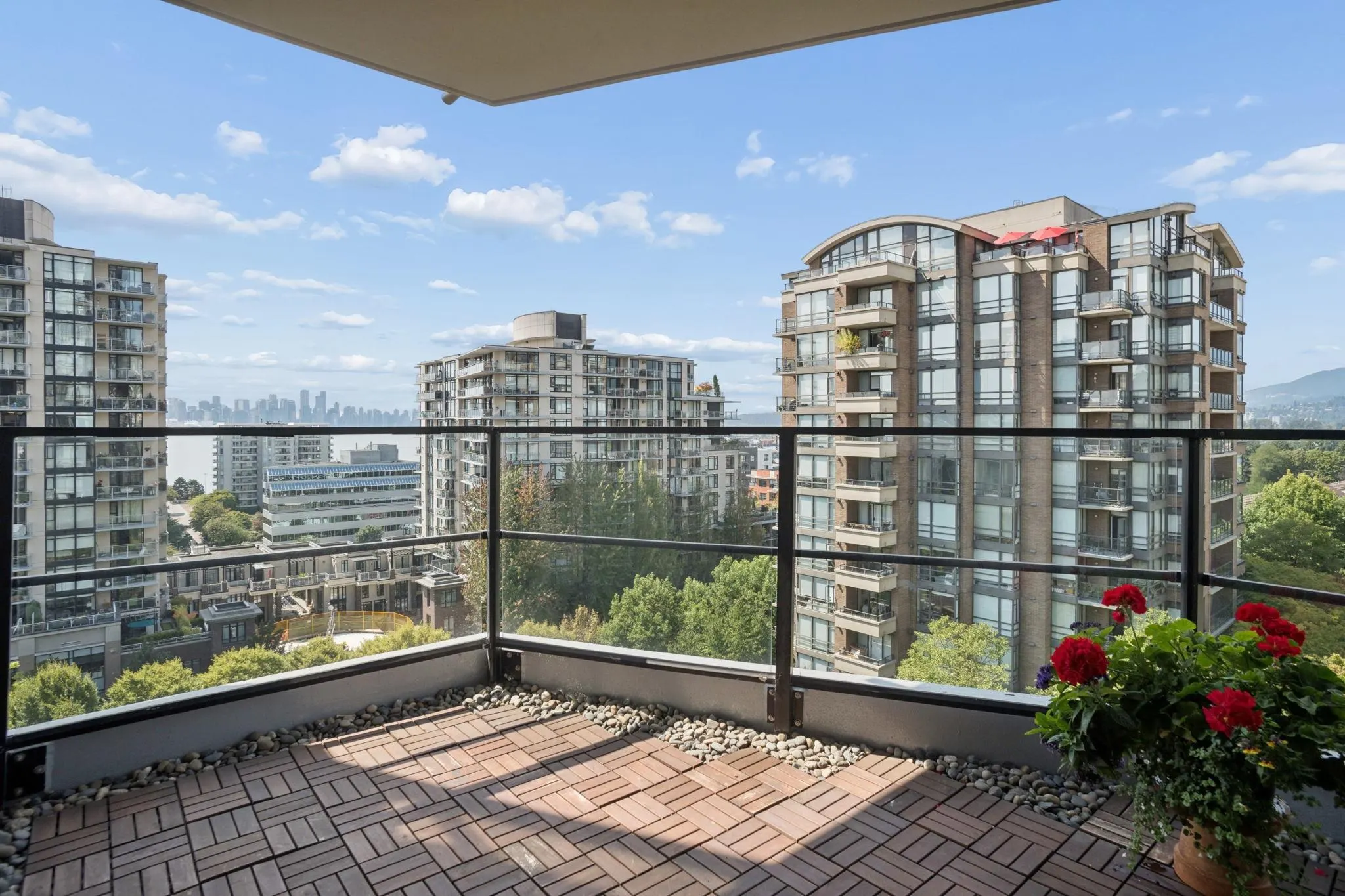 151 W 2nd Street #903