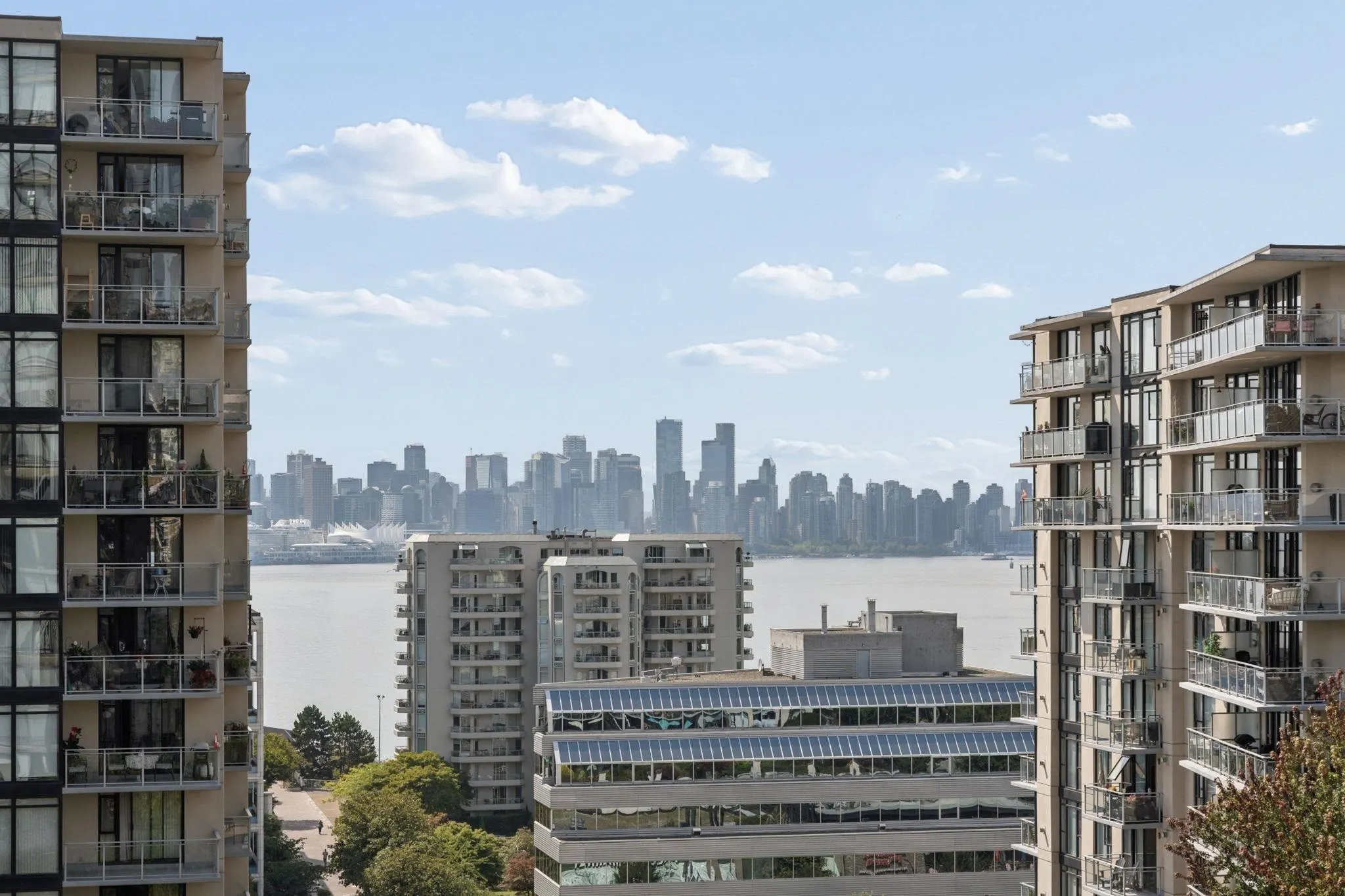 151 W 2nd Street #903
