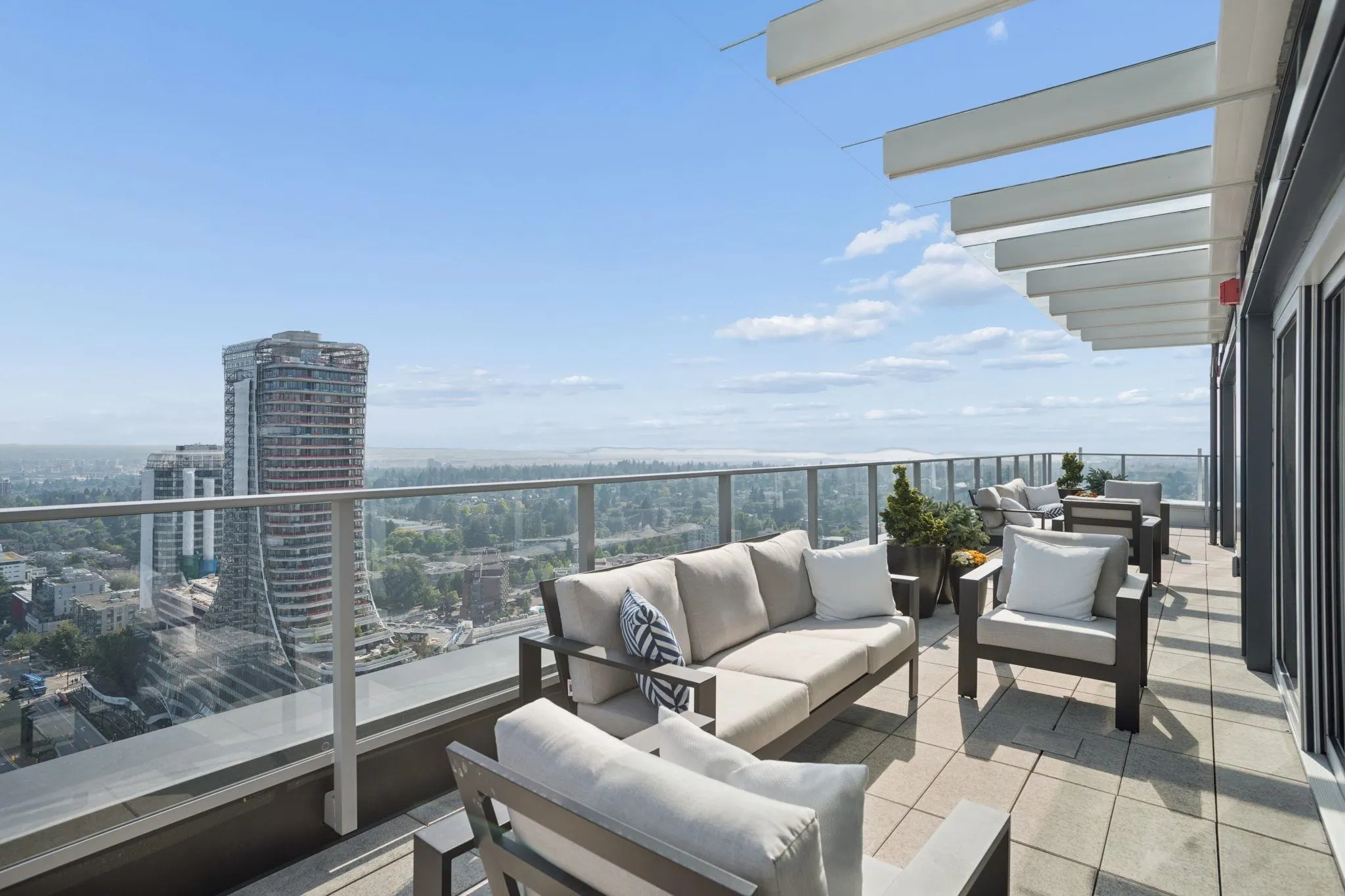485 W 42 Avenue #1203