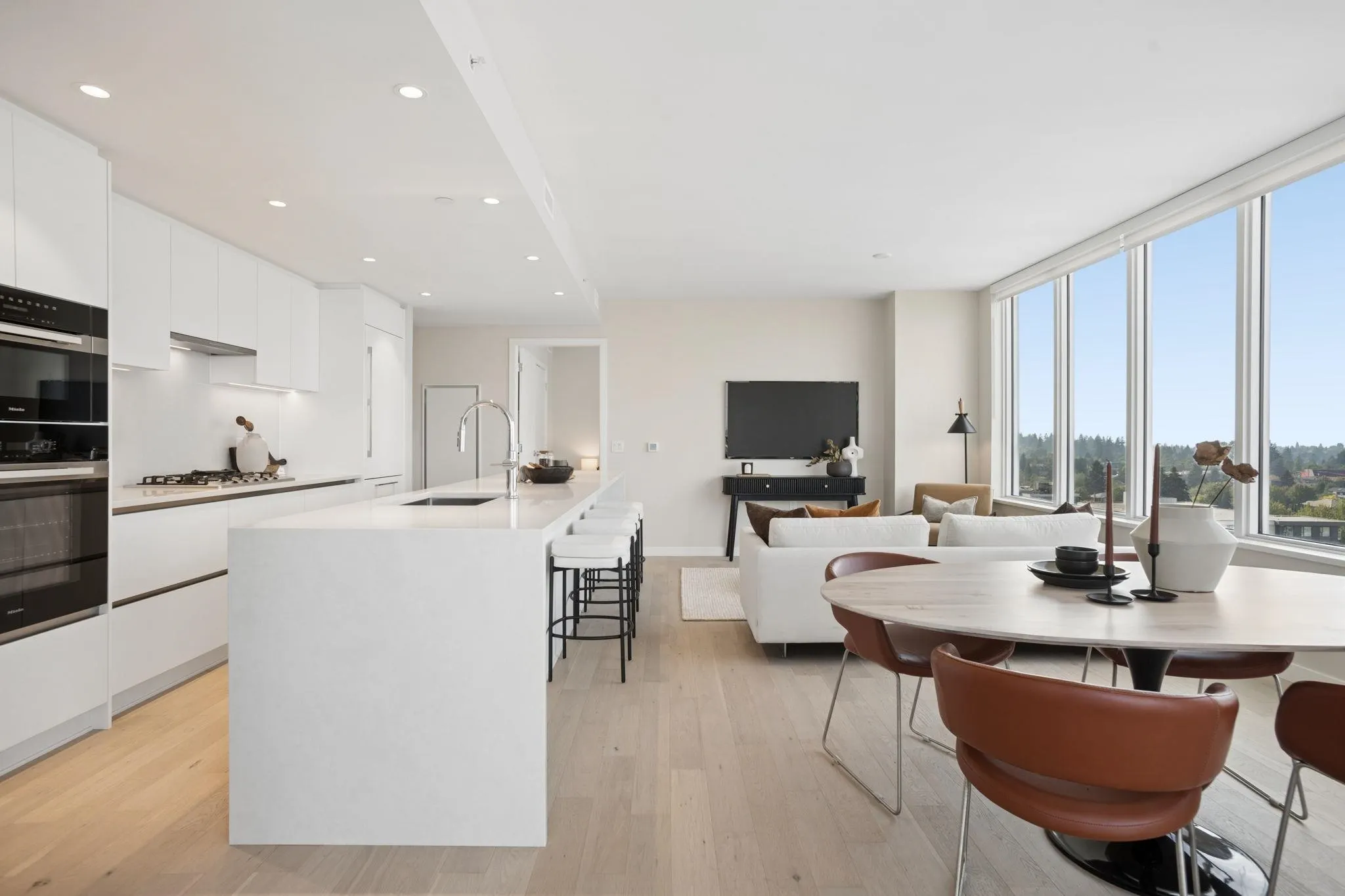 485 W 42 Avenue #1203
