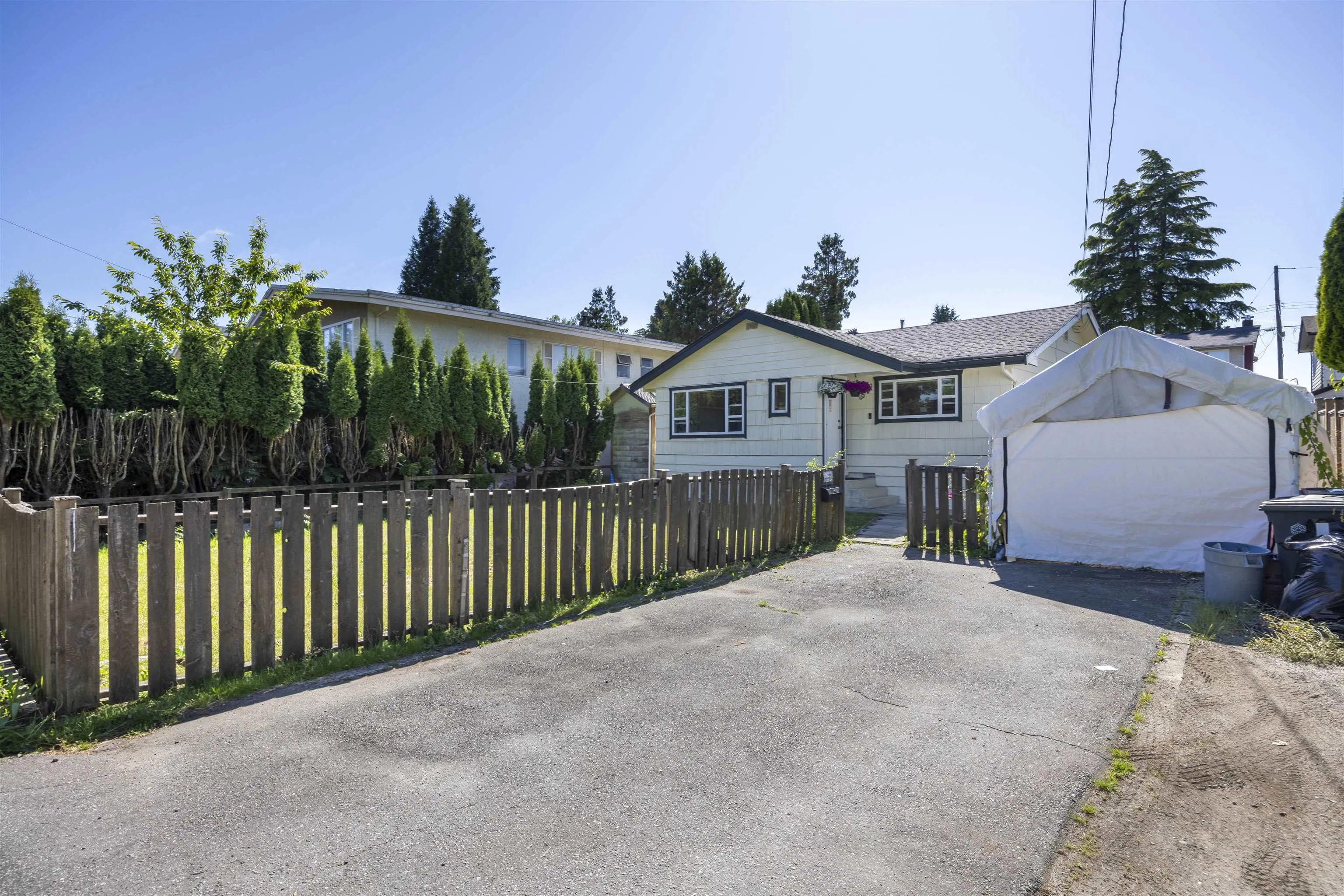 931 Sperling Avenue