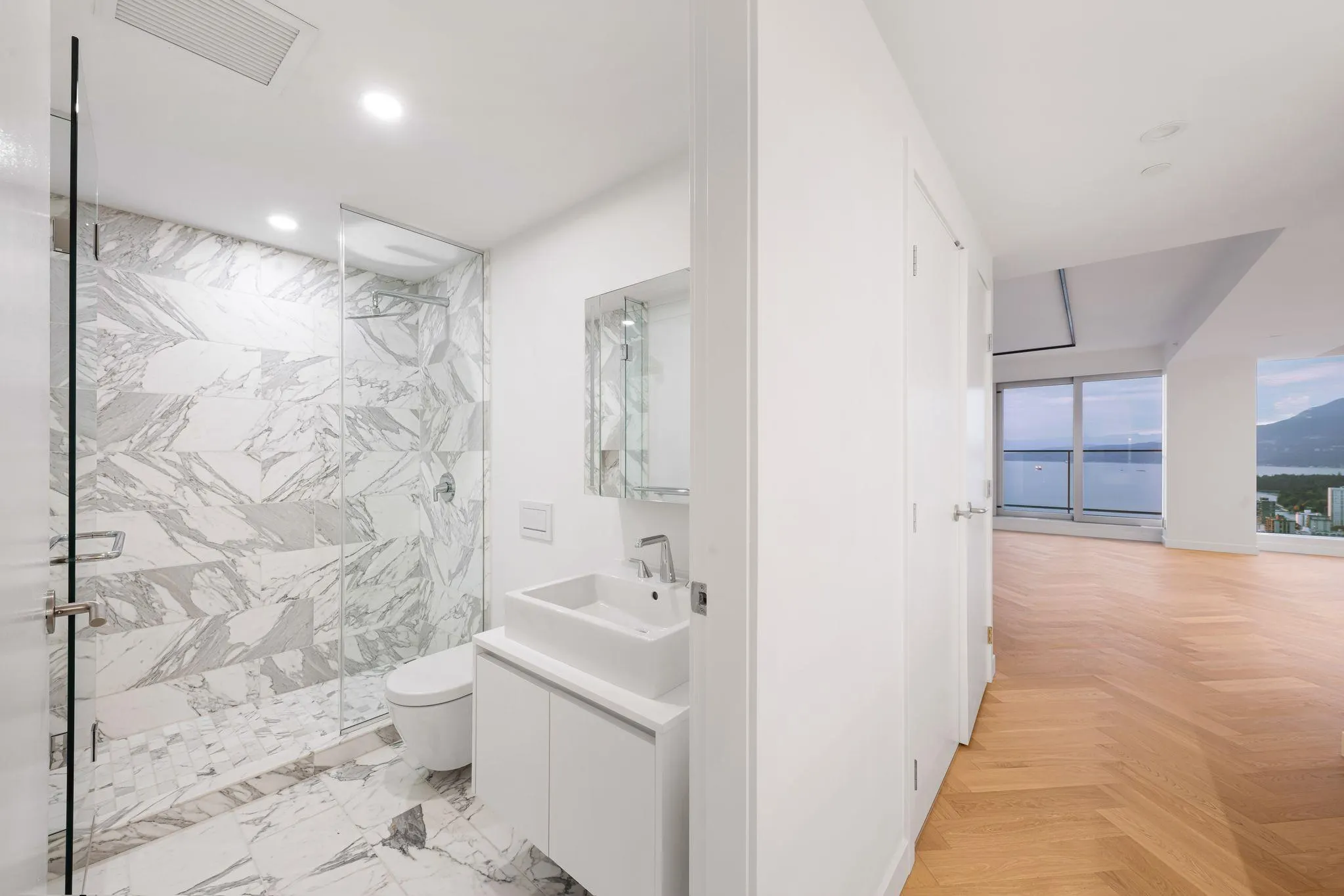 1480 Howe Street #5702