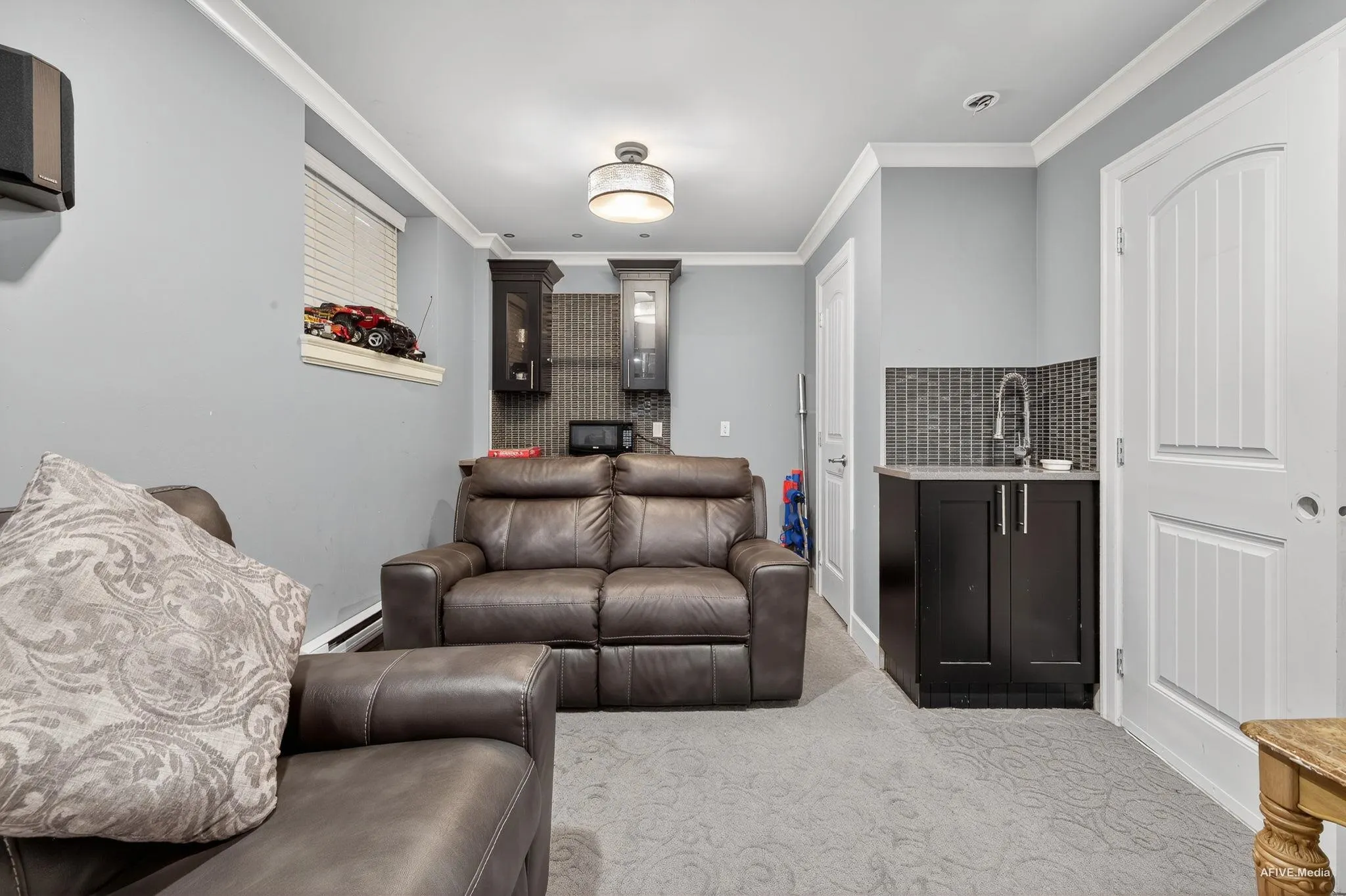 17372 64a Avenue #Avenue