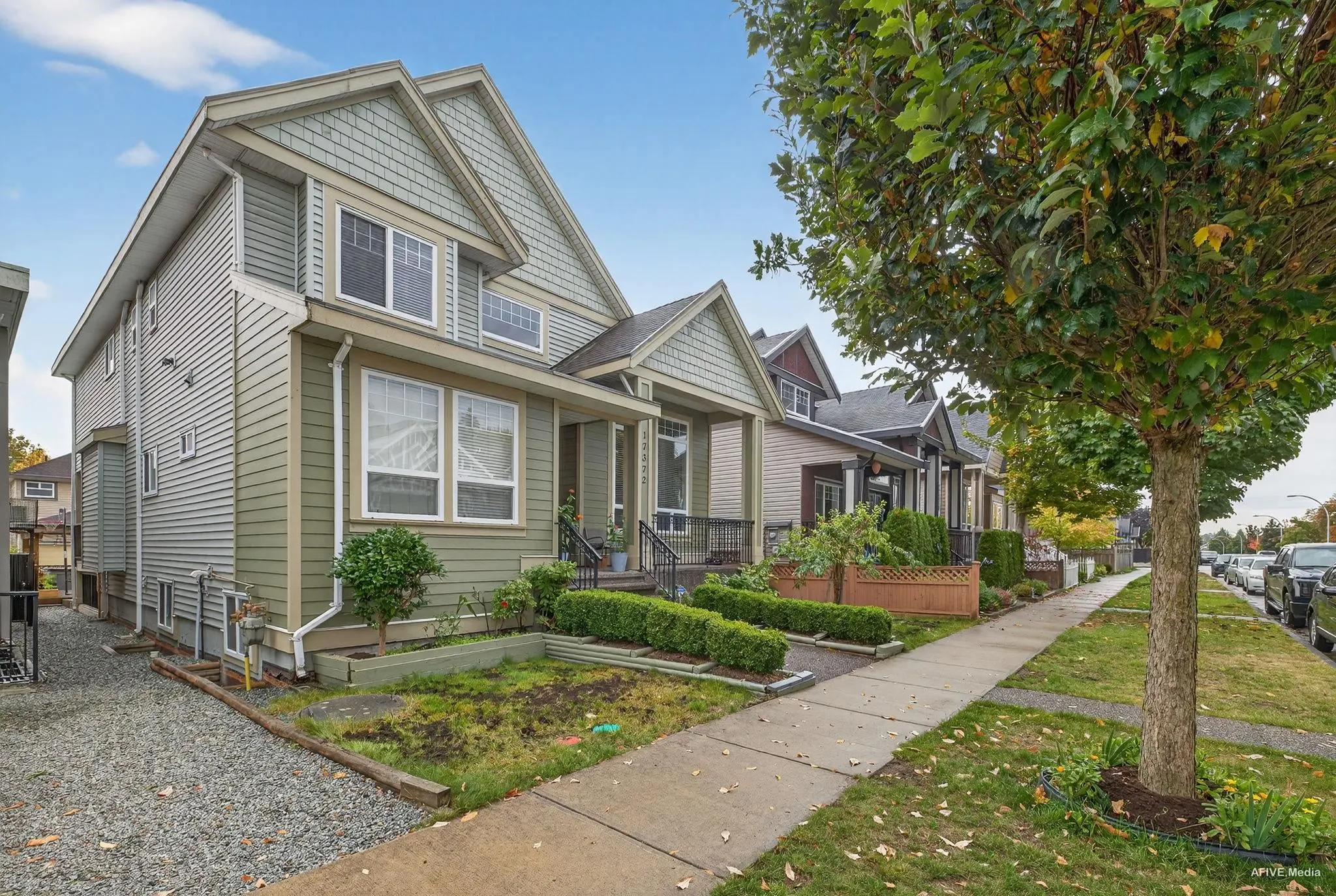 17372 64a Avenue #Avenue