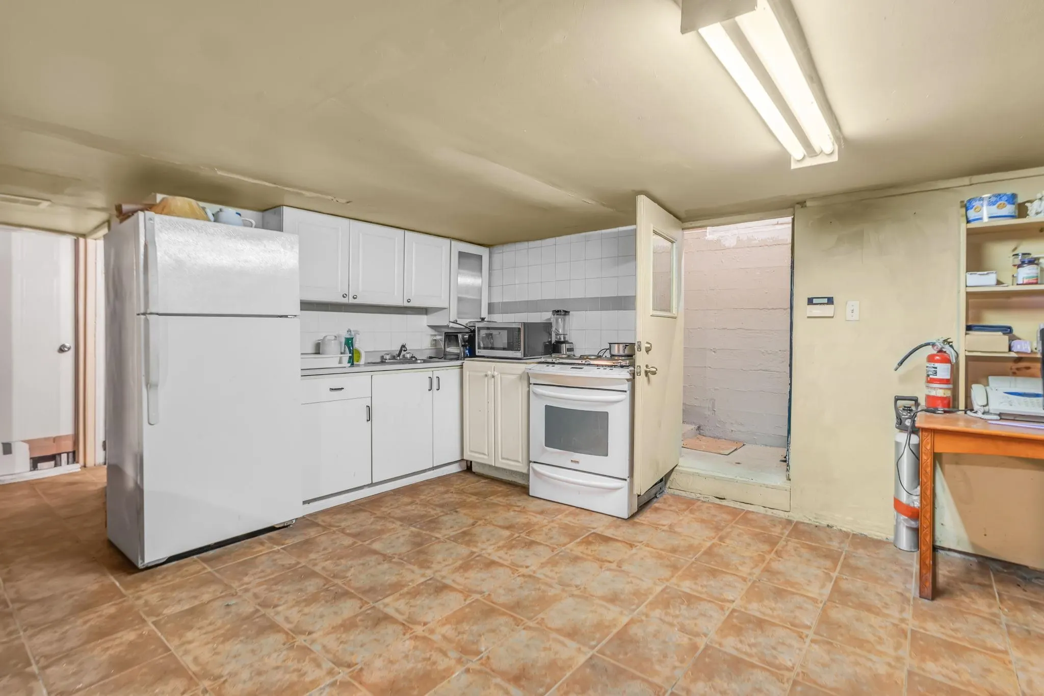 2141 Marine Way