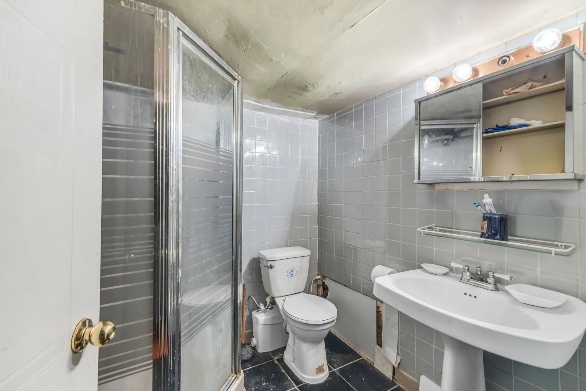 2141 Marine Way