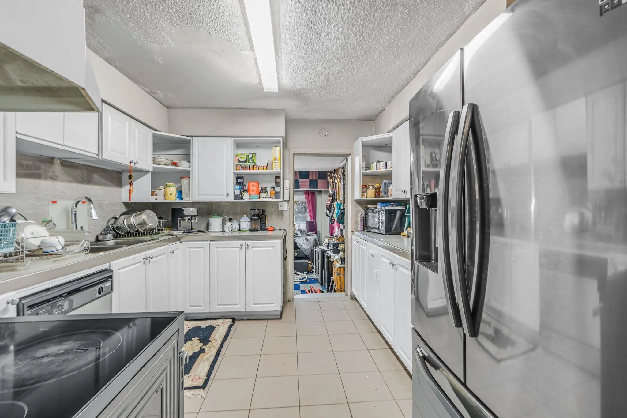 2141 Marine Way