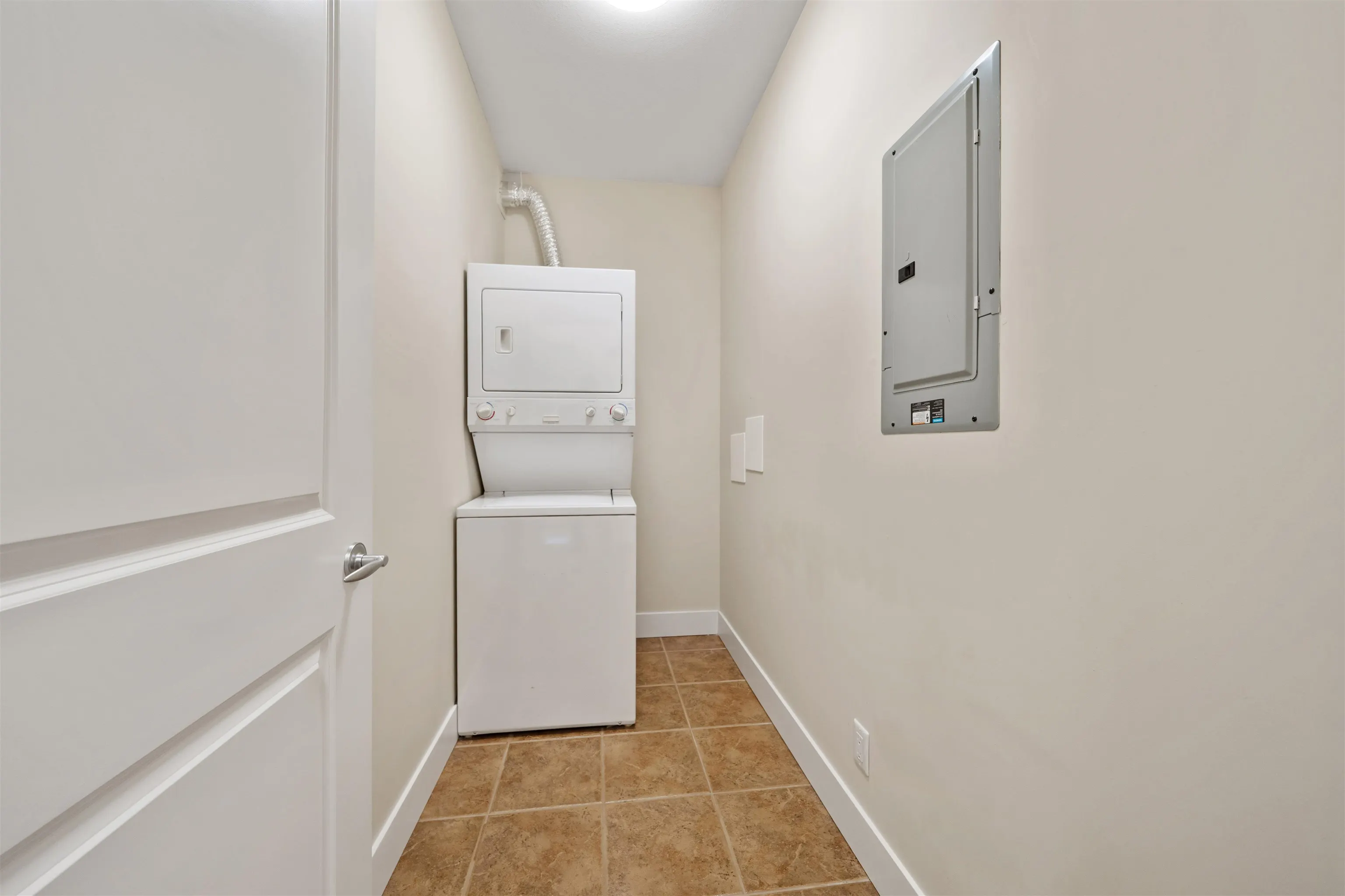 2632 Pauline Street #305