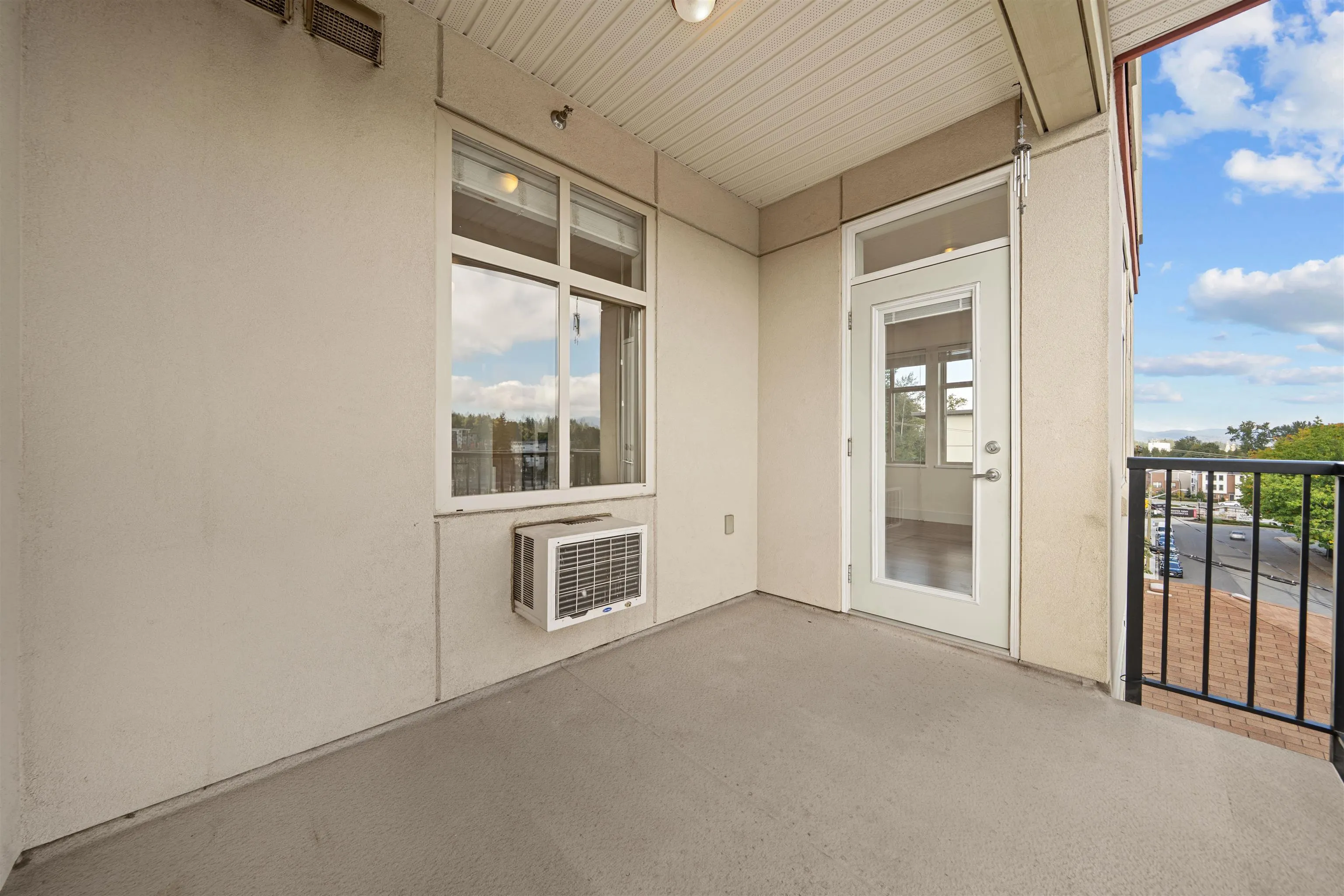 2632 Pauline Street #305