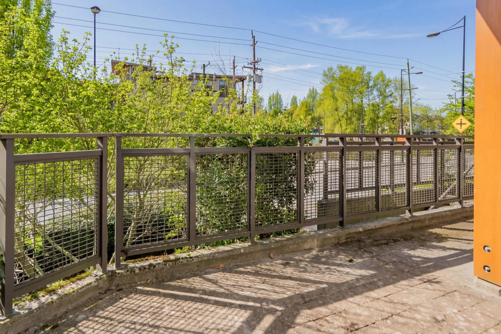 3107 E Kent Avenue North Avenue