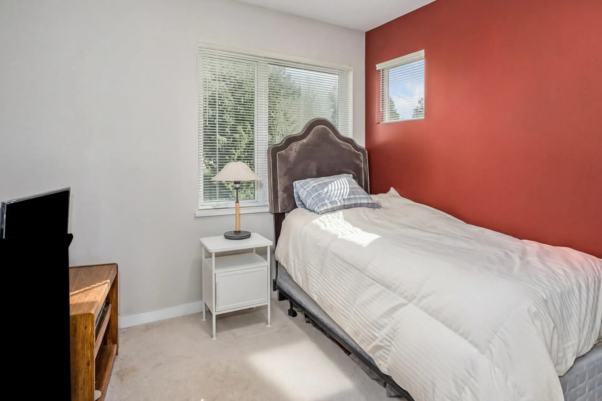 3107 E Kent Avenue North Avenue