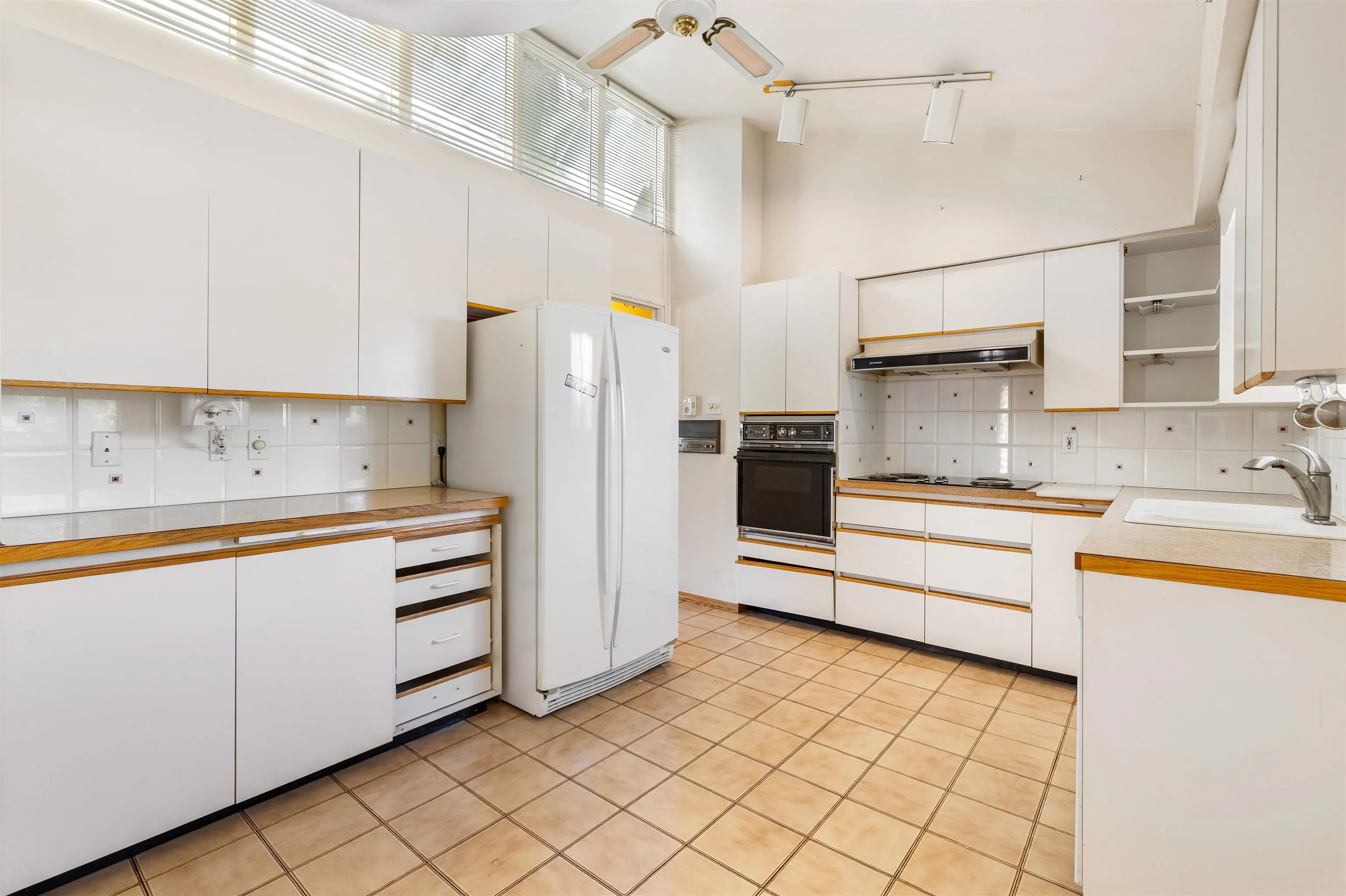 2019 Paulus Crescent