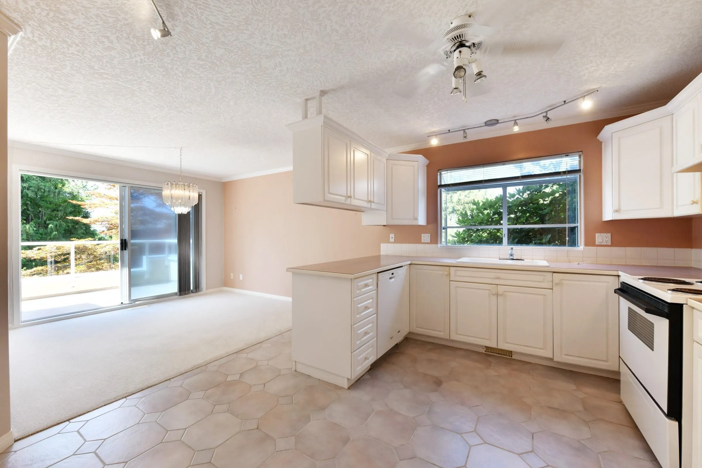 4001 Old Clayburn Road #136