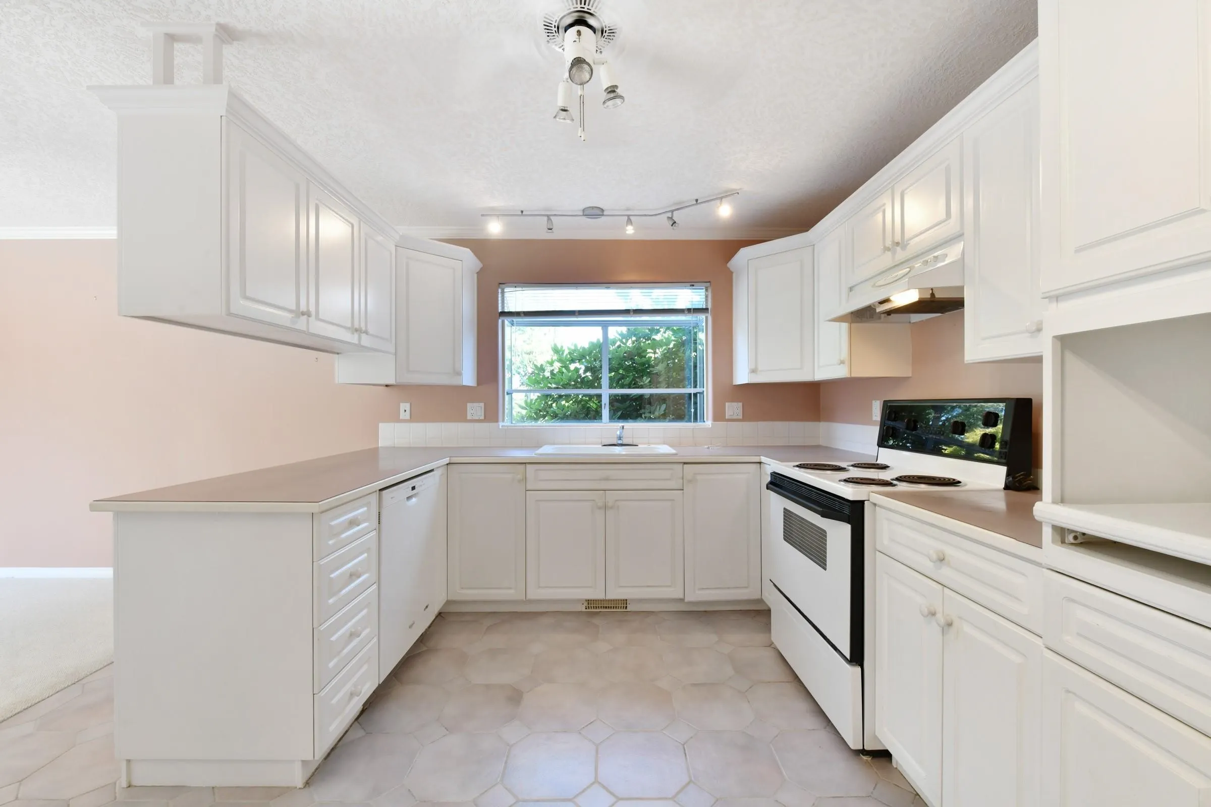 4001 Old Clayburn Road #136