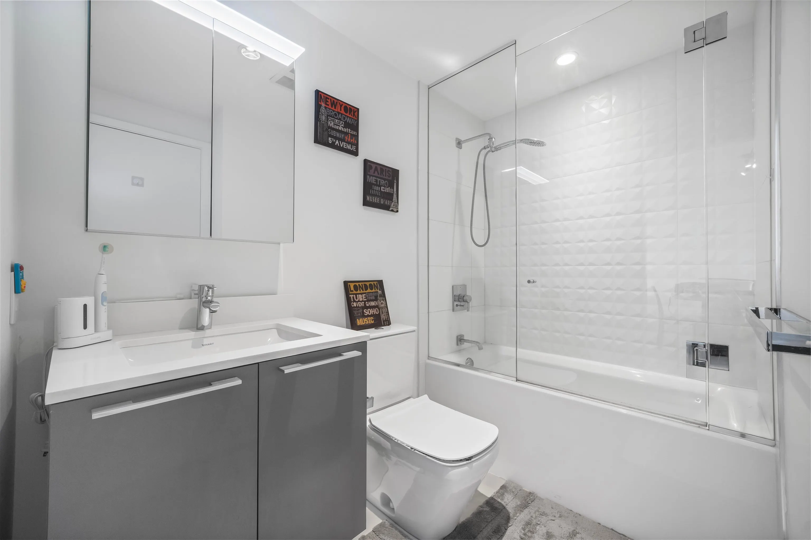 4638 Gladstone Street #603