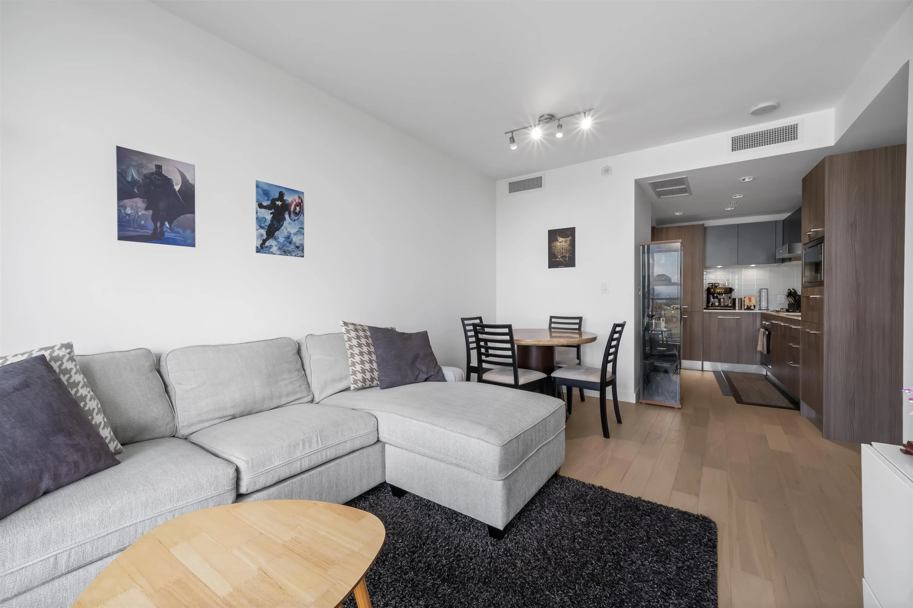 4638 Gladstone Street #603