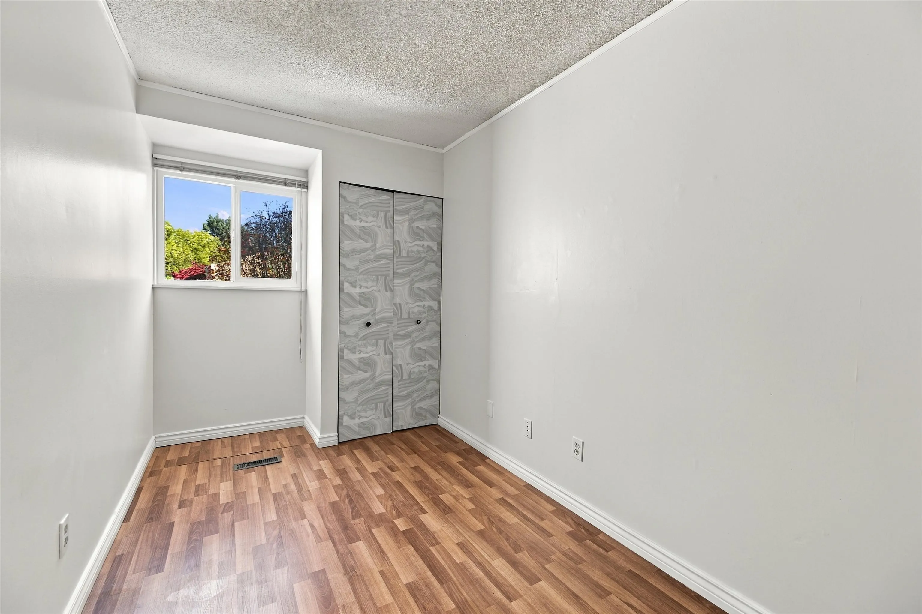 3433 E 49th Avenue #64