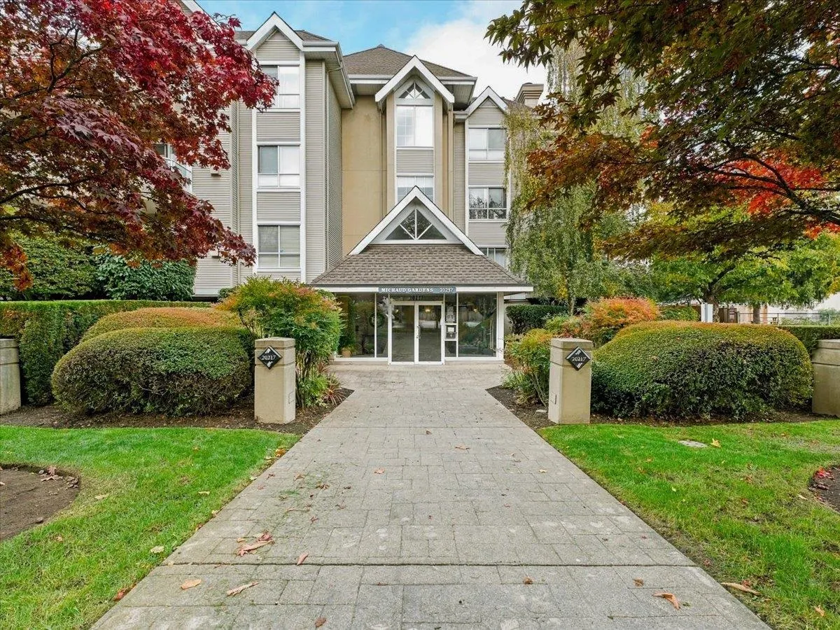 20217 Michaud Crescent #104