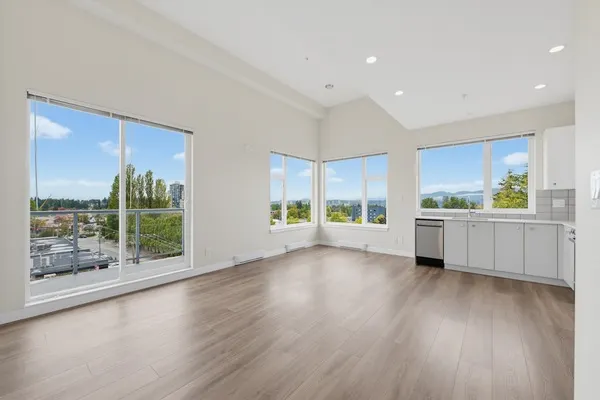 10838 Whalley Boulevard #509