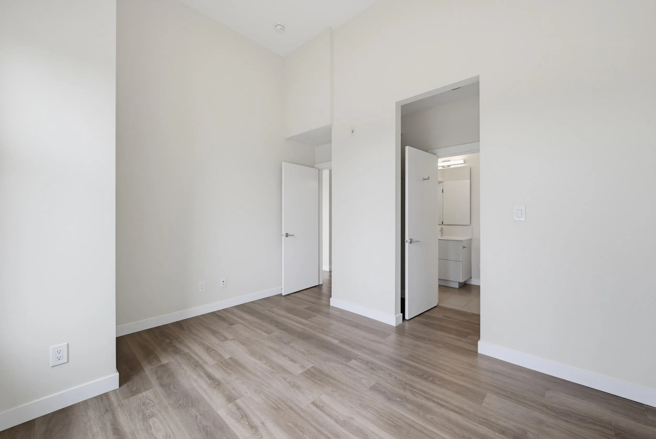 10838 Whalley Boulevard #509