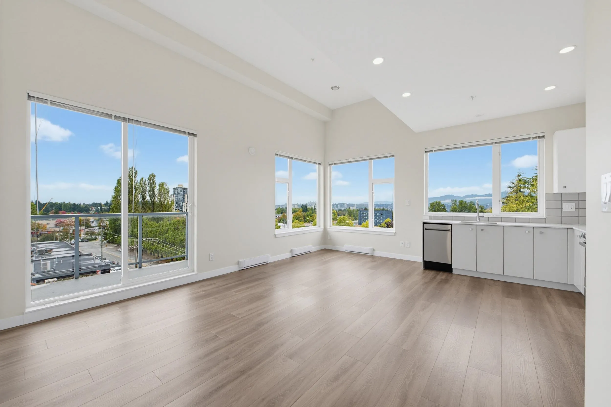 10838 Whalley Boulevard #509