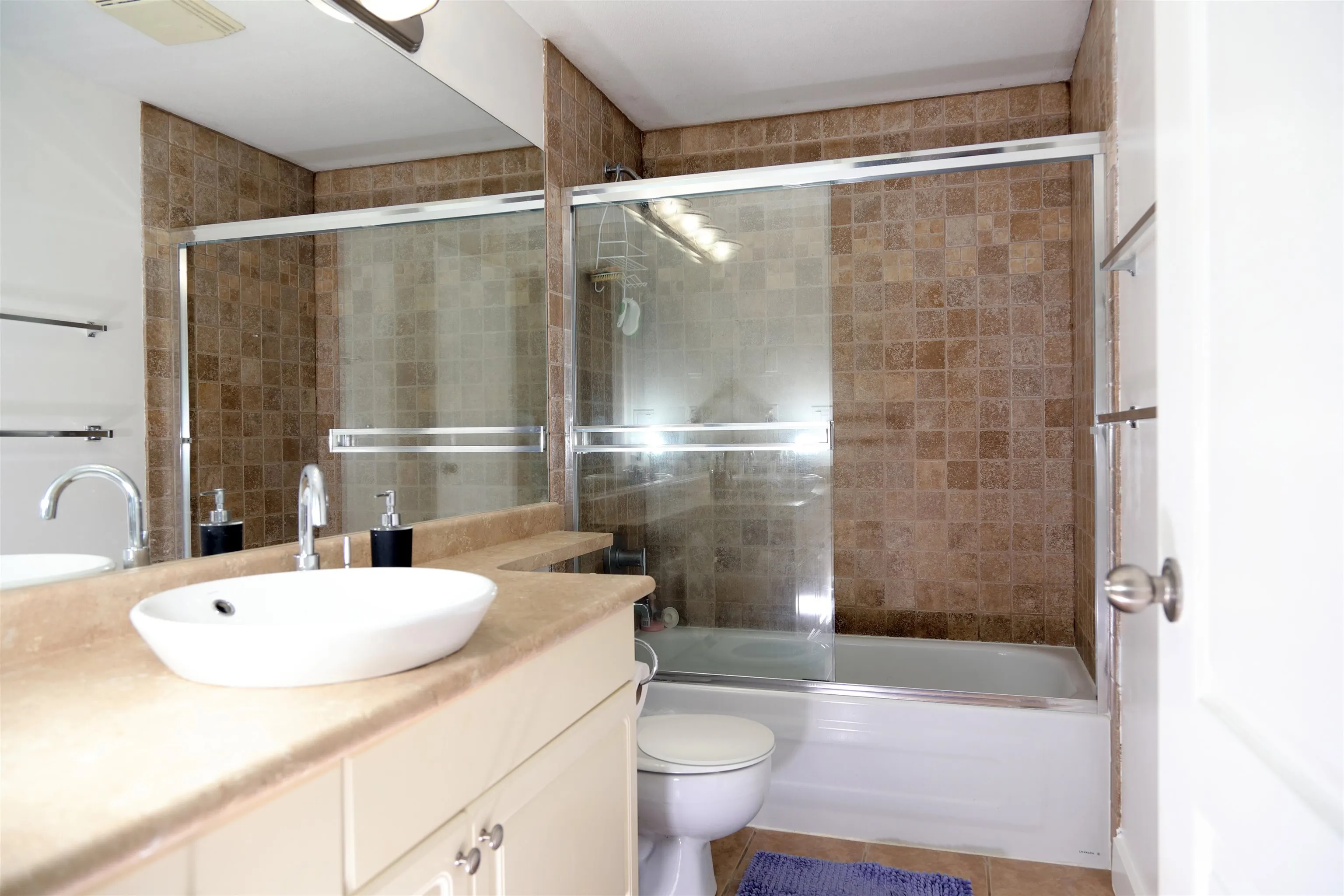 12633 72 Avenue #206